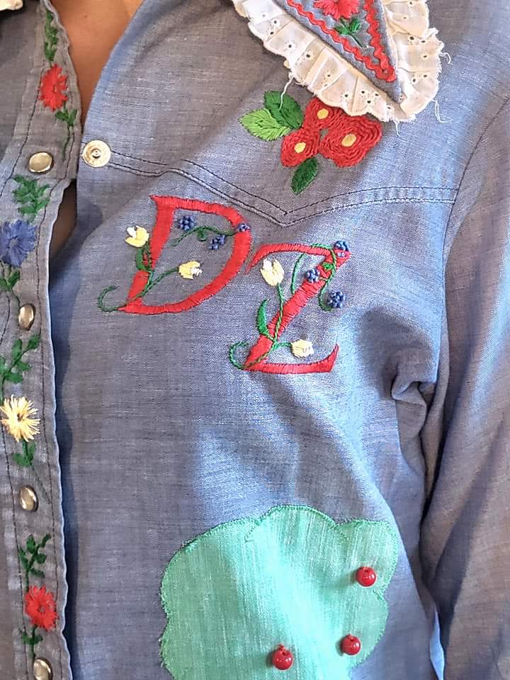 70s Fabulous Chambray Embroidered Shirt by Wrangler - Image 13