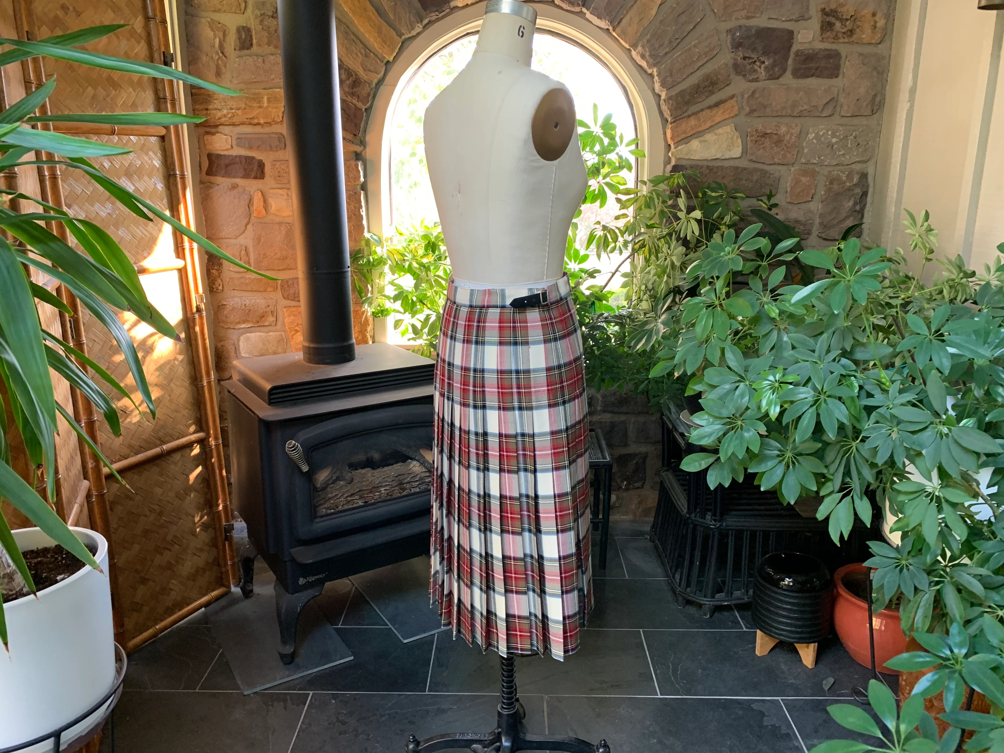 70s Ivory And Red Tartan Plaid Kilt Skirt Kilt Pin By D Mcarthur - Image 7