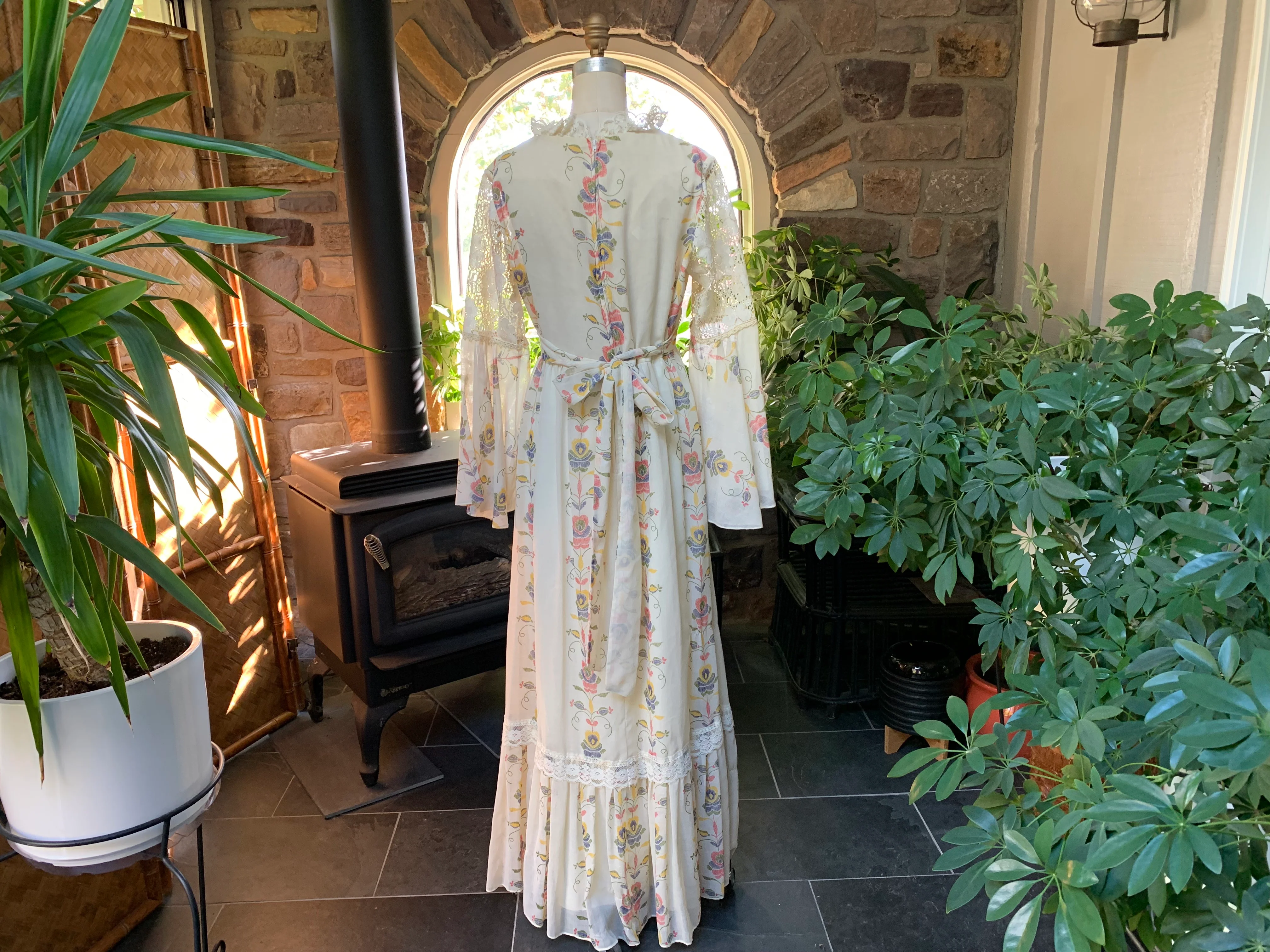70s Ivory Floral And Lace Maxi Dress Gunne Sax Style - Image 2