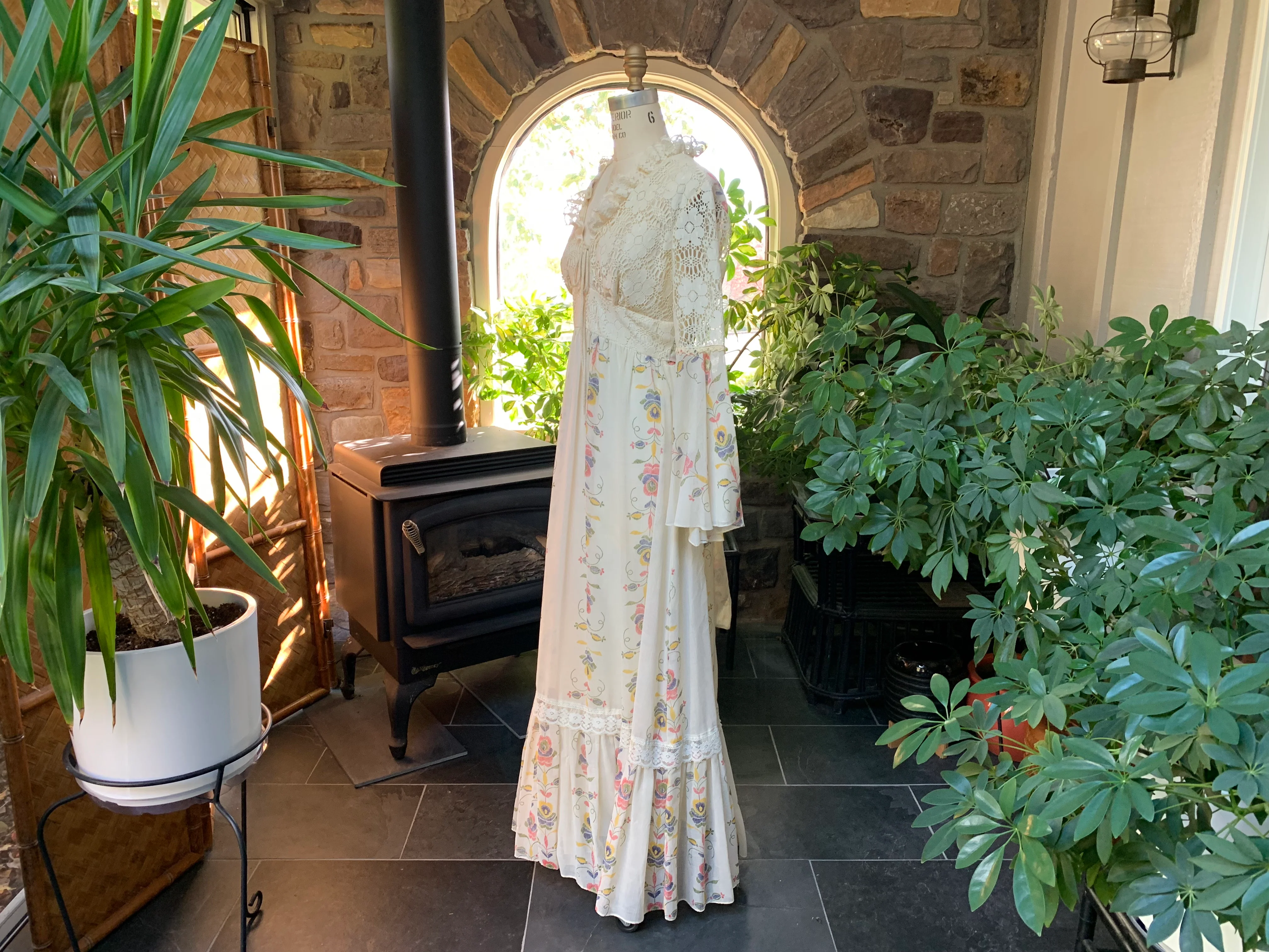 70s Ivory Floral And Lace Maxi Dress Gunne Sax Style - Image 4