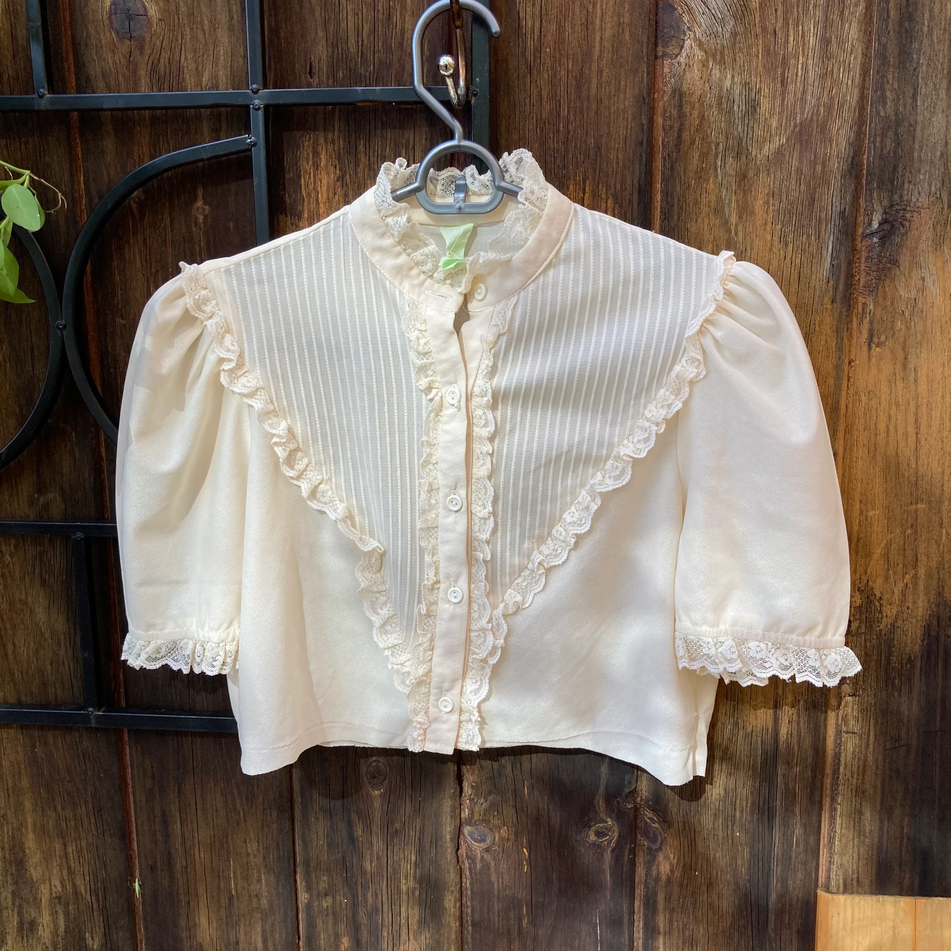 70s Lace Trim High Neck Cropped Prairie Button Shirt - Image 3
