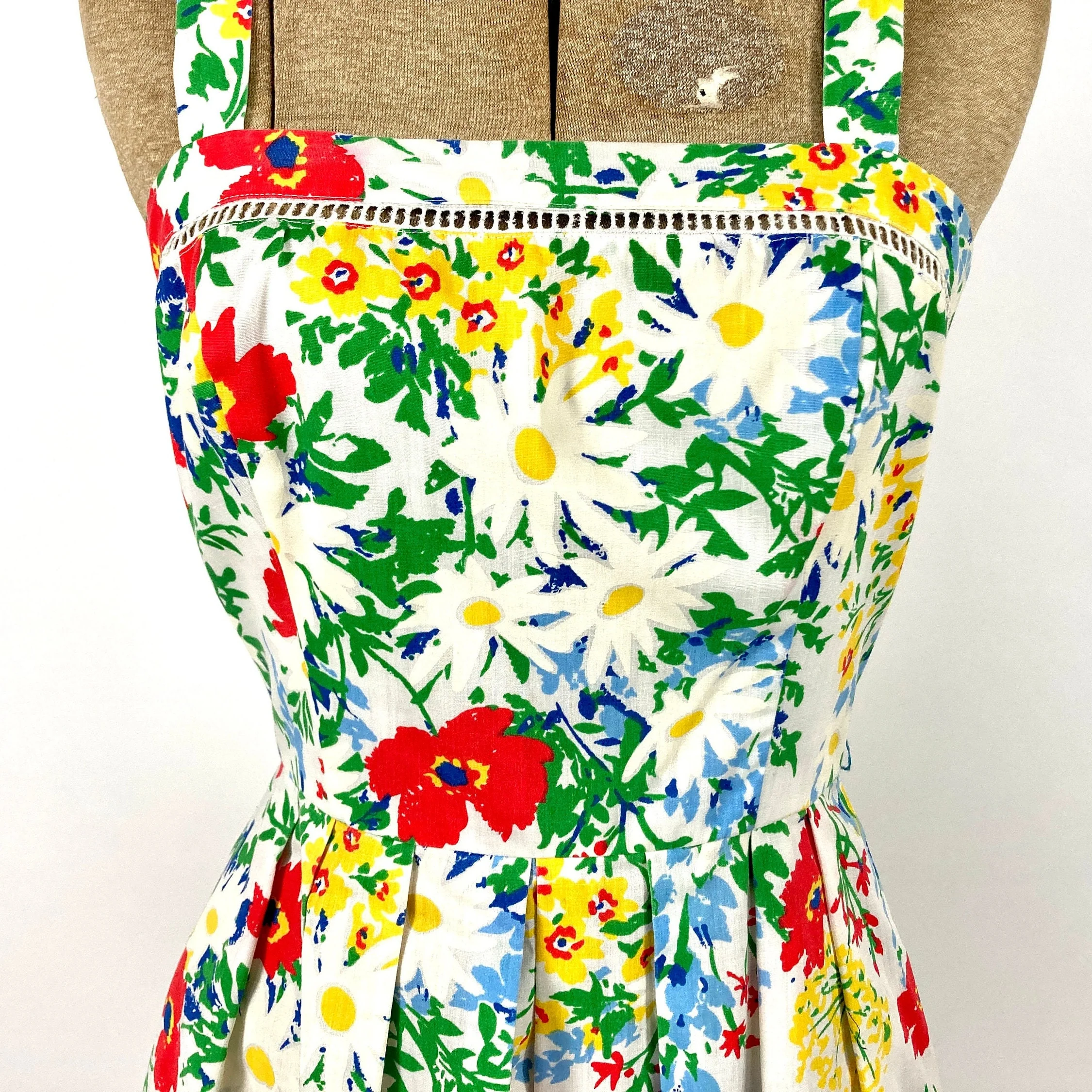 70s Lanz Green Floral Dress Full White Midi Sundress Daisy Print Garden Party Dress Open Back Party Vintage Sun Dress by Lanz Originals - Image 3