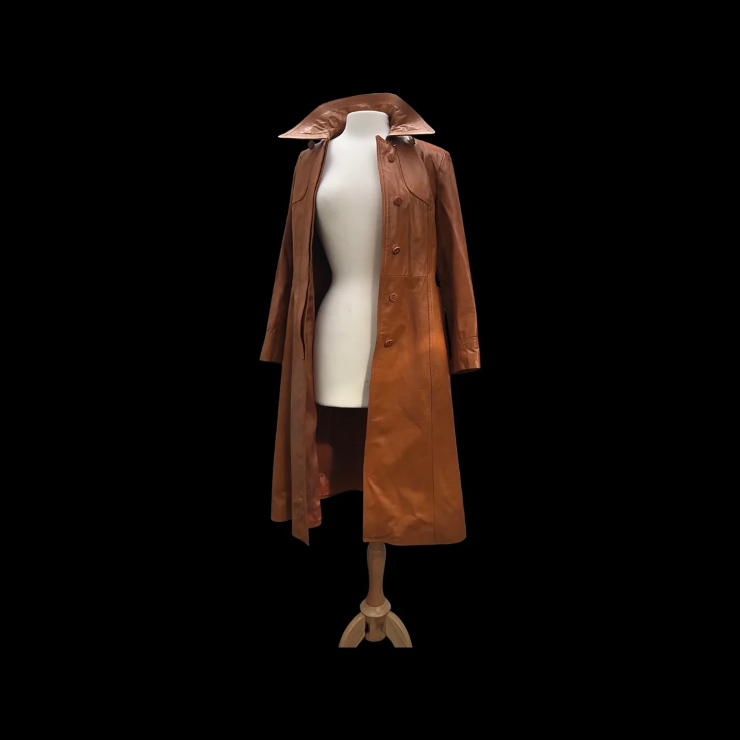 70s Leather Trench Spy Detachable Cape Butterscotch - Image 9