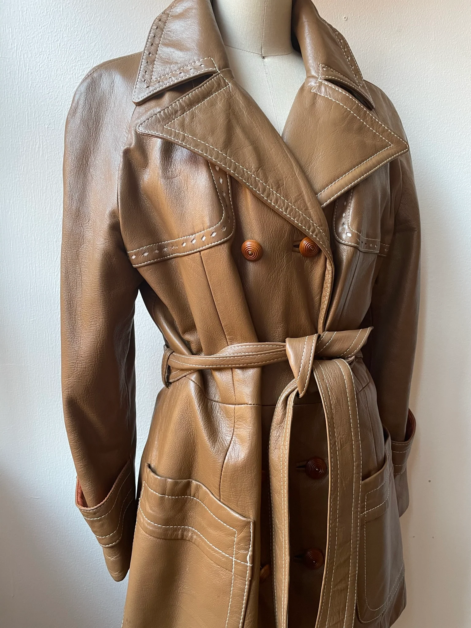 70s Light Brown Belted Leather Trench - Image 5