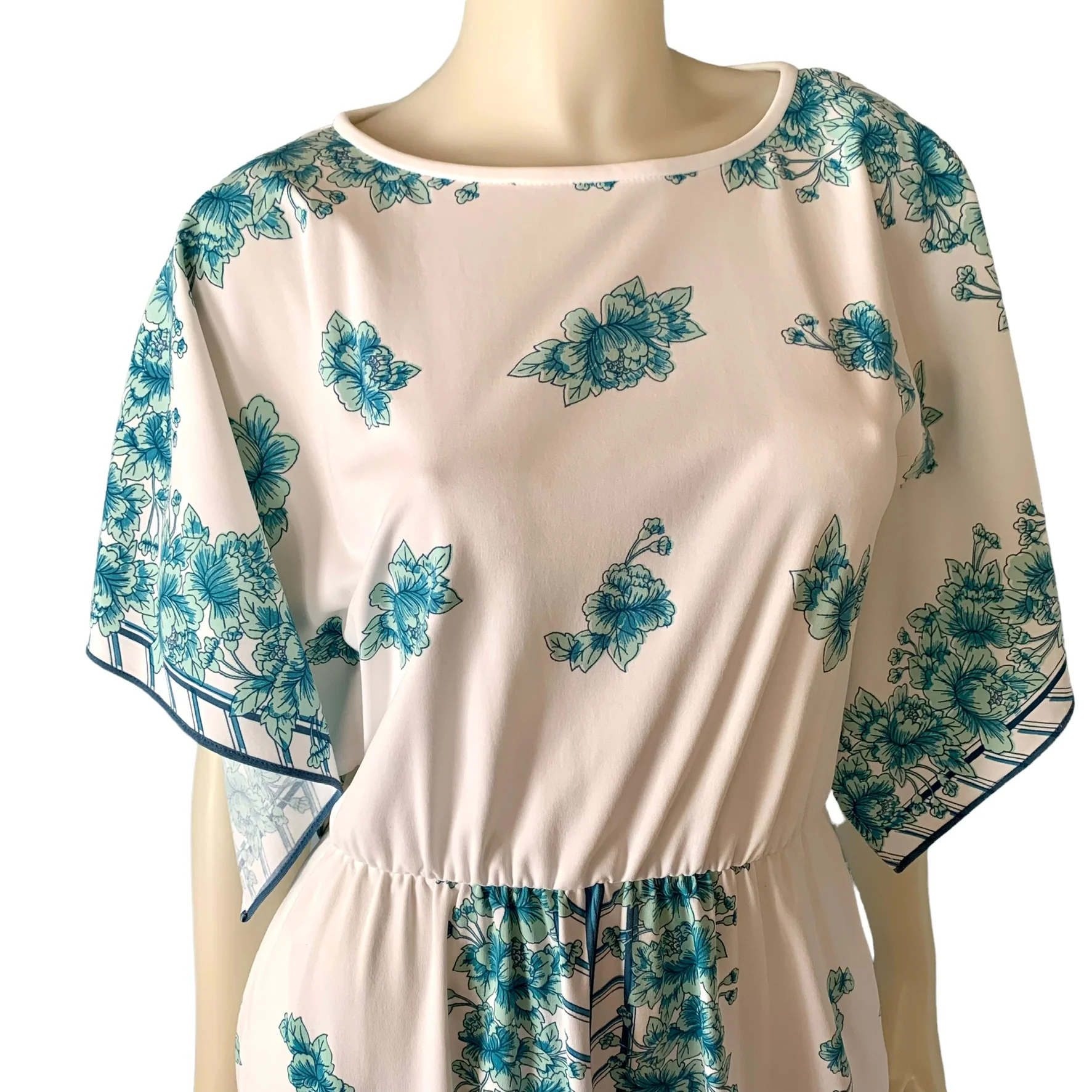 70s Lokelani Floral Or Rose Print Dolman Sleeve Dress By Alfred Shaheen - Image 5