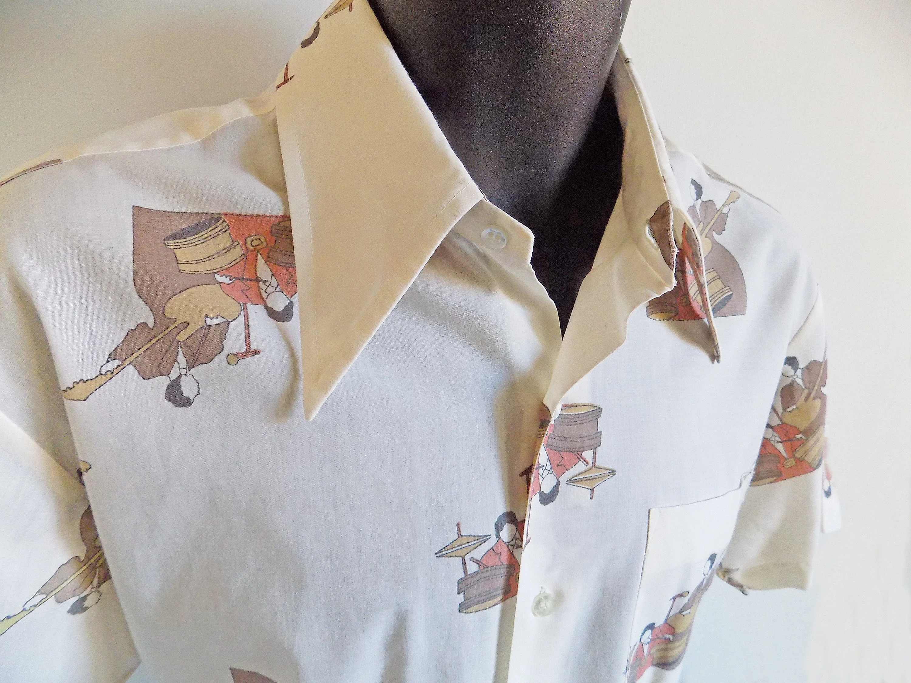 70s Man's Shirt with Drummer and Guitarist Beatles Band Musicians Print Pocket Short Sleeved 16" Collar Fruit of The Loom - Image 3