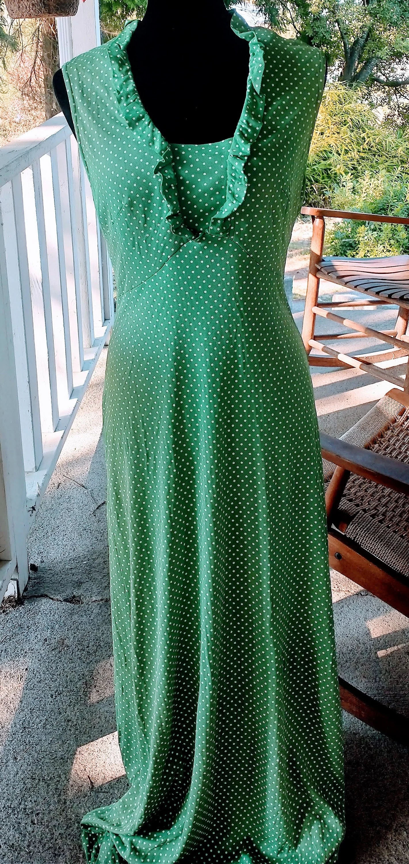 70s Maxi Green and White Polka Dot Dress Sleeveless Polyester Made In Usa Ruffles Women's Small To Medium by Montgomery Ward - Image 5