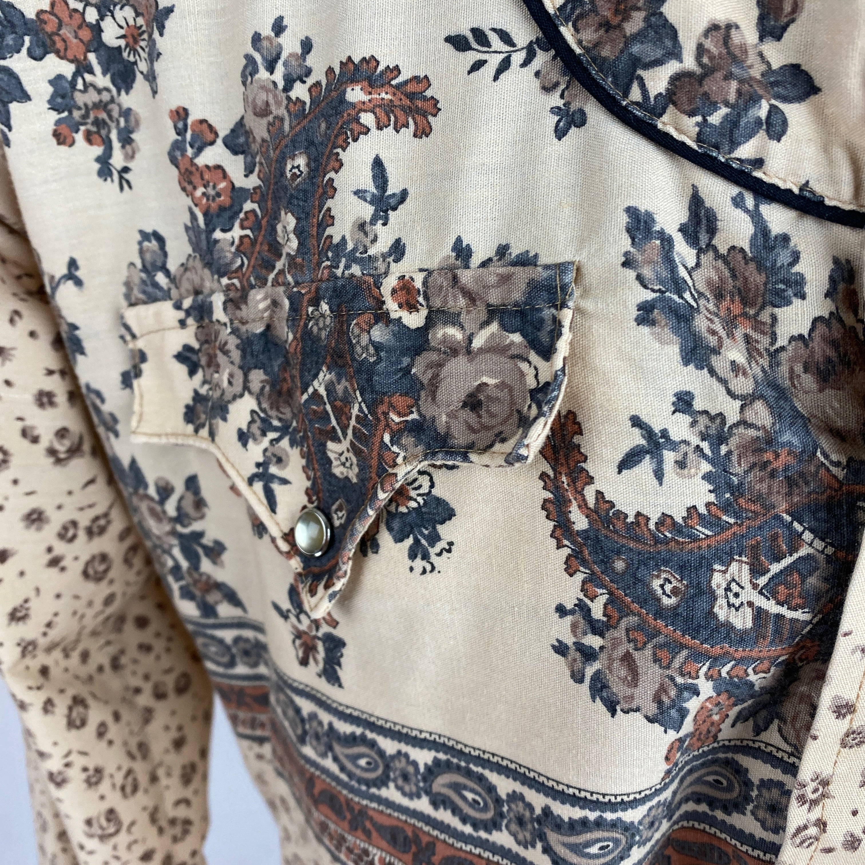 70s Men Tan Pearlized Snap Button Shirt Floral Western By Tem Tex - Image 5