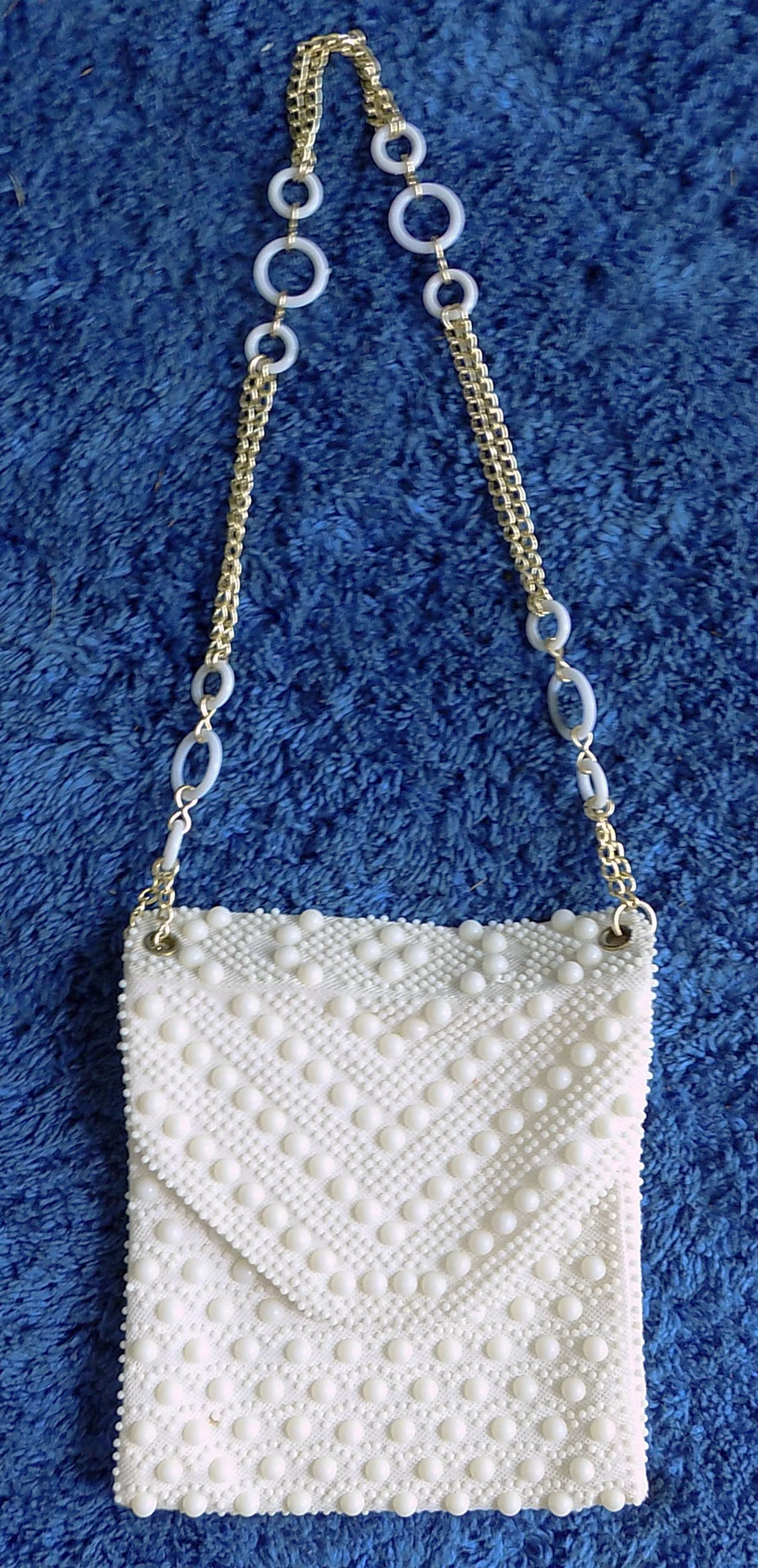 70s Mod White Beaded Shoulder Bag Purse Hong Kong Unusual Strap Clean Go Go Disco Summer Chain Strap - Image 2