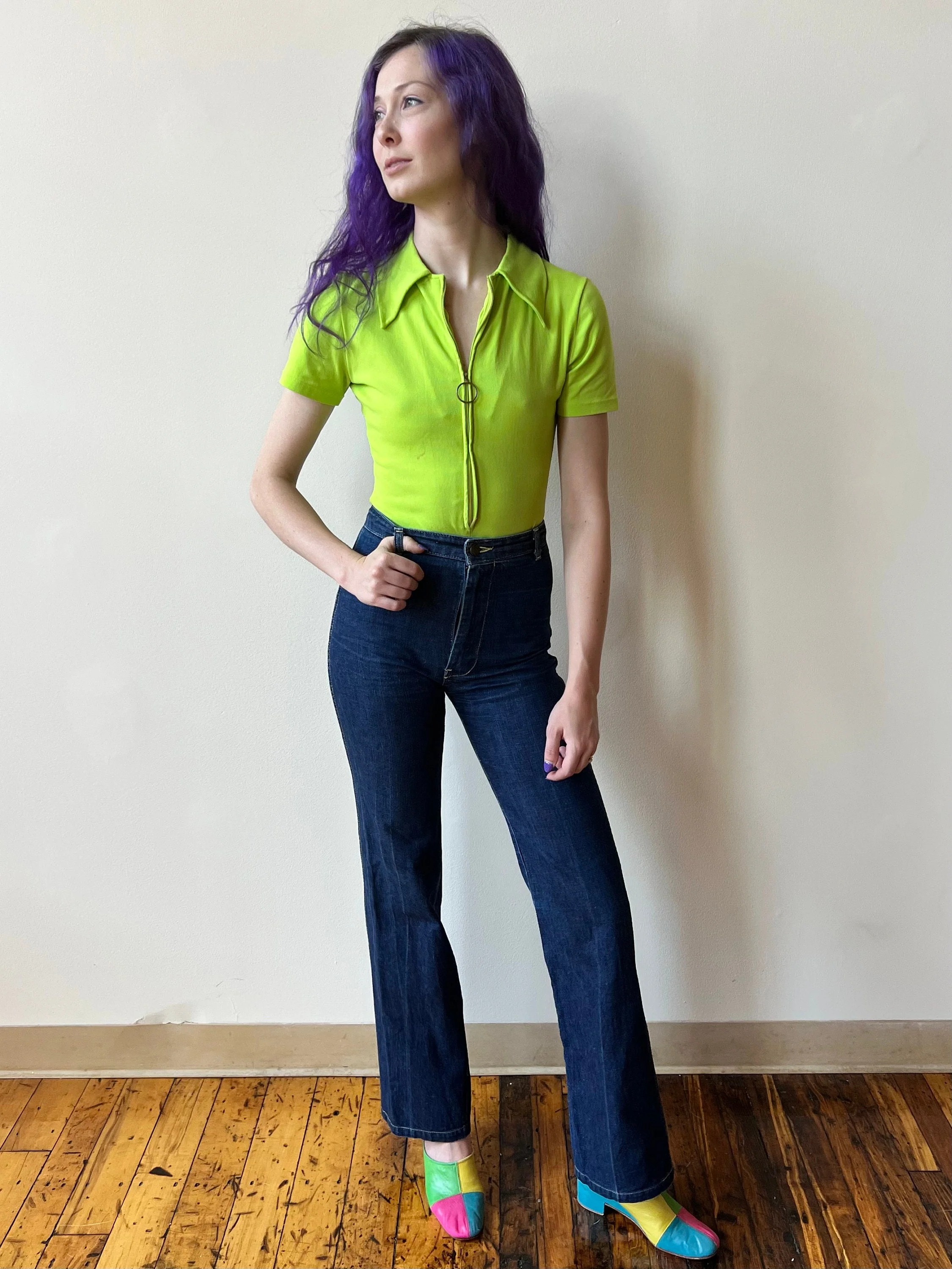 70s Neon Green Short Sleeve O Ring Zipper Bodysuit - Image 4