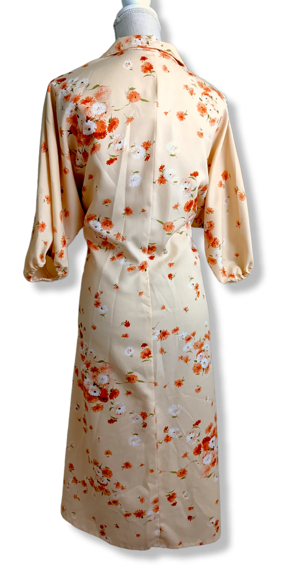 70s "orange Creamsicle Dream" House Dress with Wildflowers and Butterfly Collar - Image 2