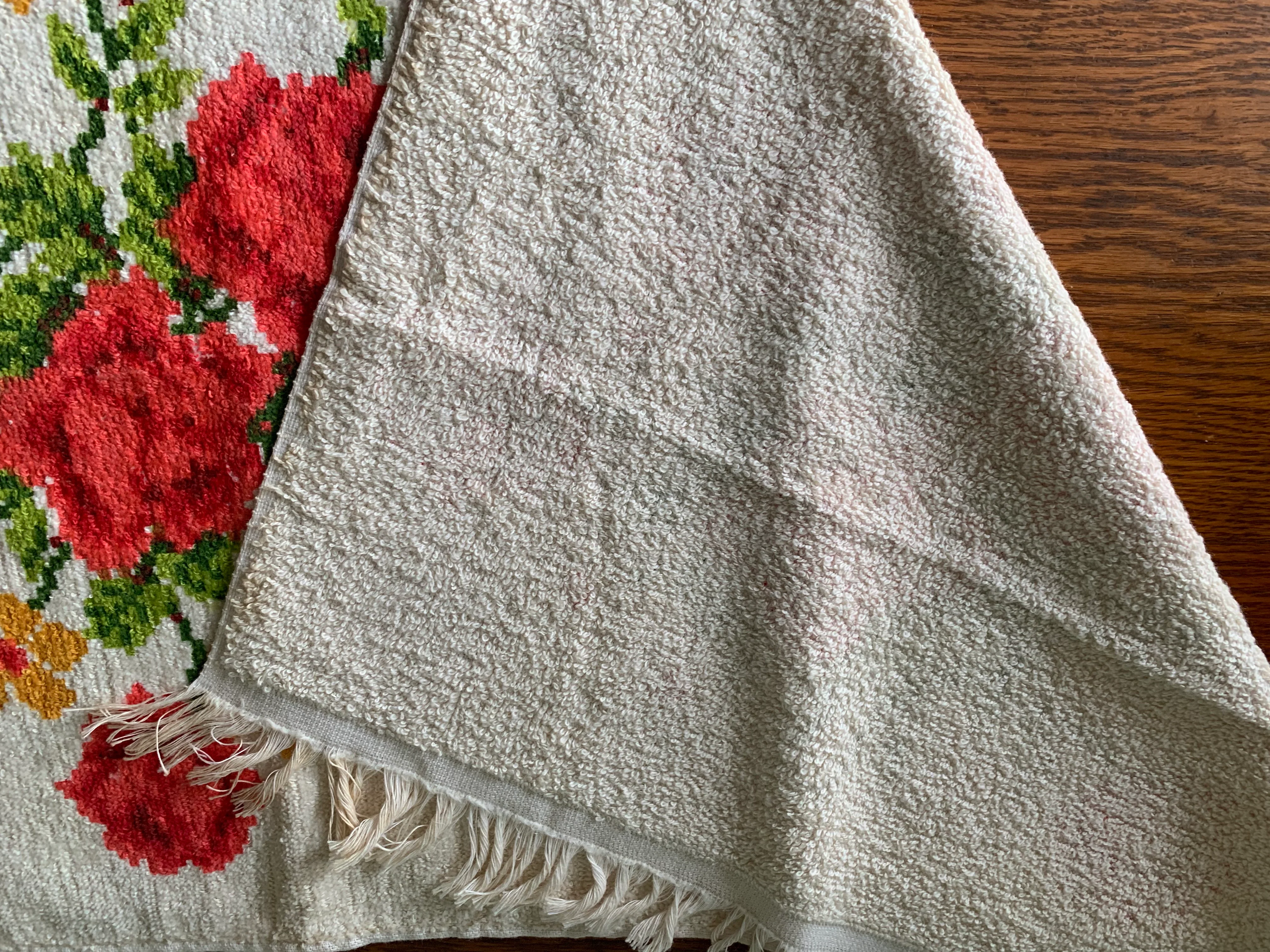 70s Pair Of Red Floral Roses Terry Cloth Dish Towels - Image 4