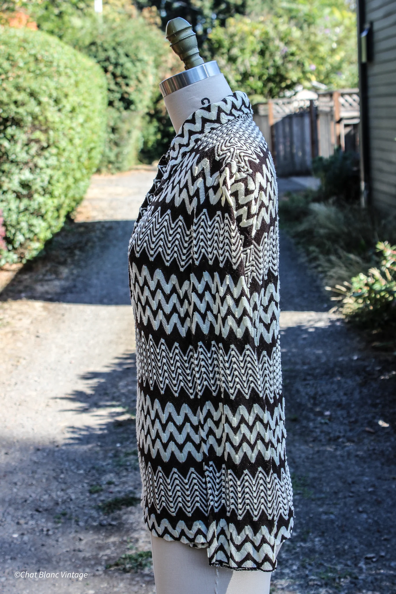 70s Patterned Long Sleeved Pointy Collar Polo - Image 3