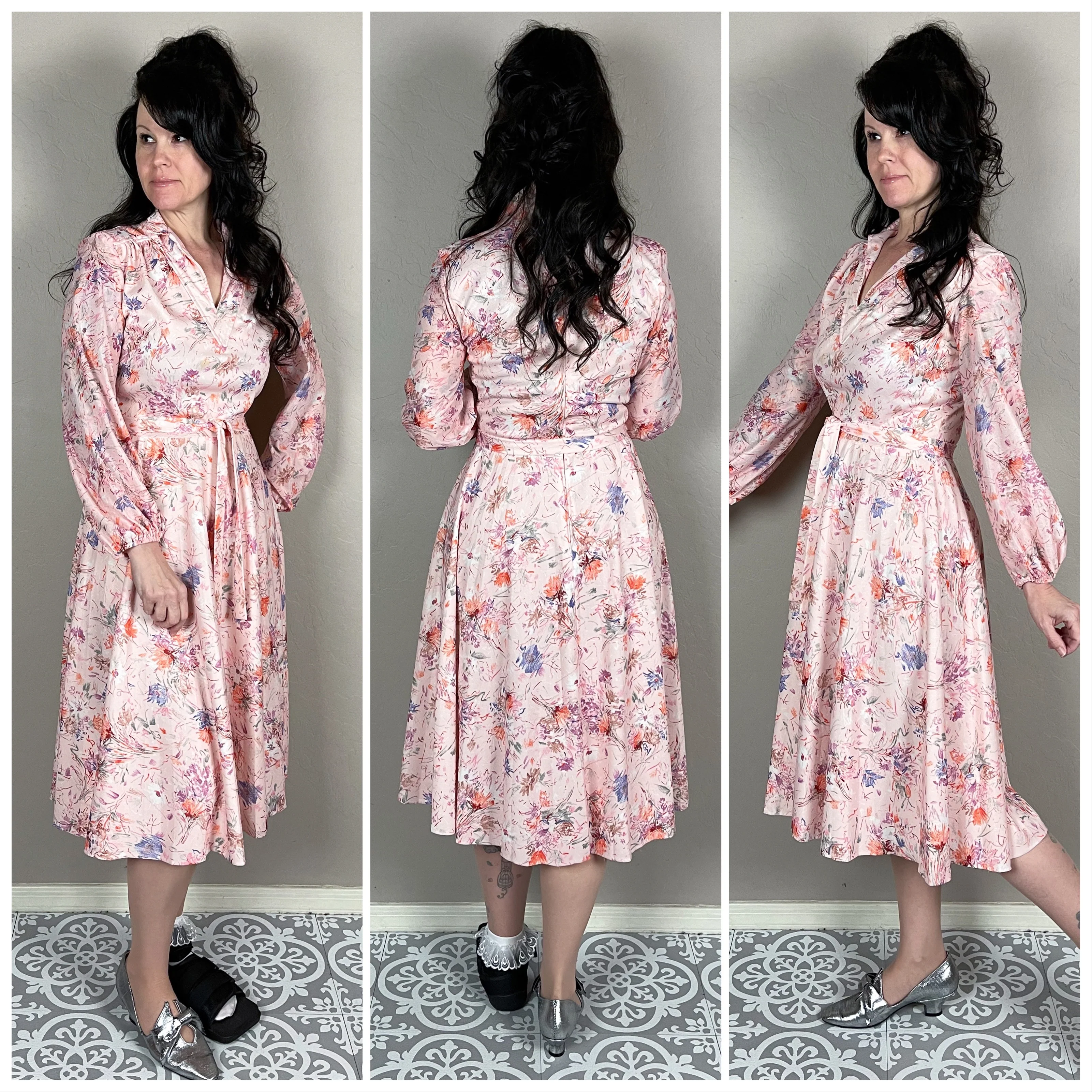 70s Peachy Floral Long Puffy Sleeve Dress - Image 3