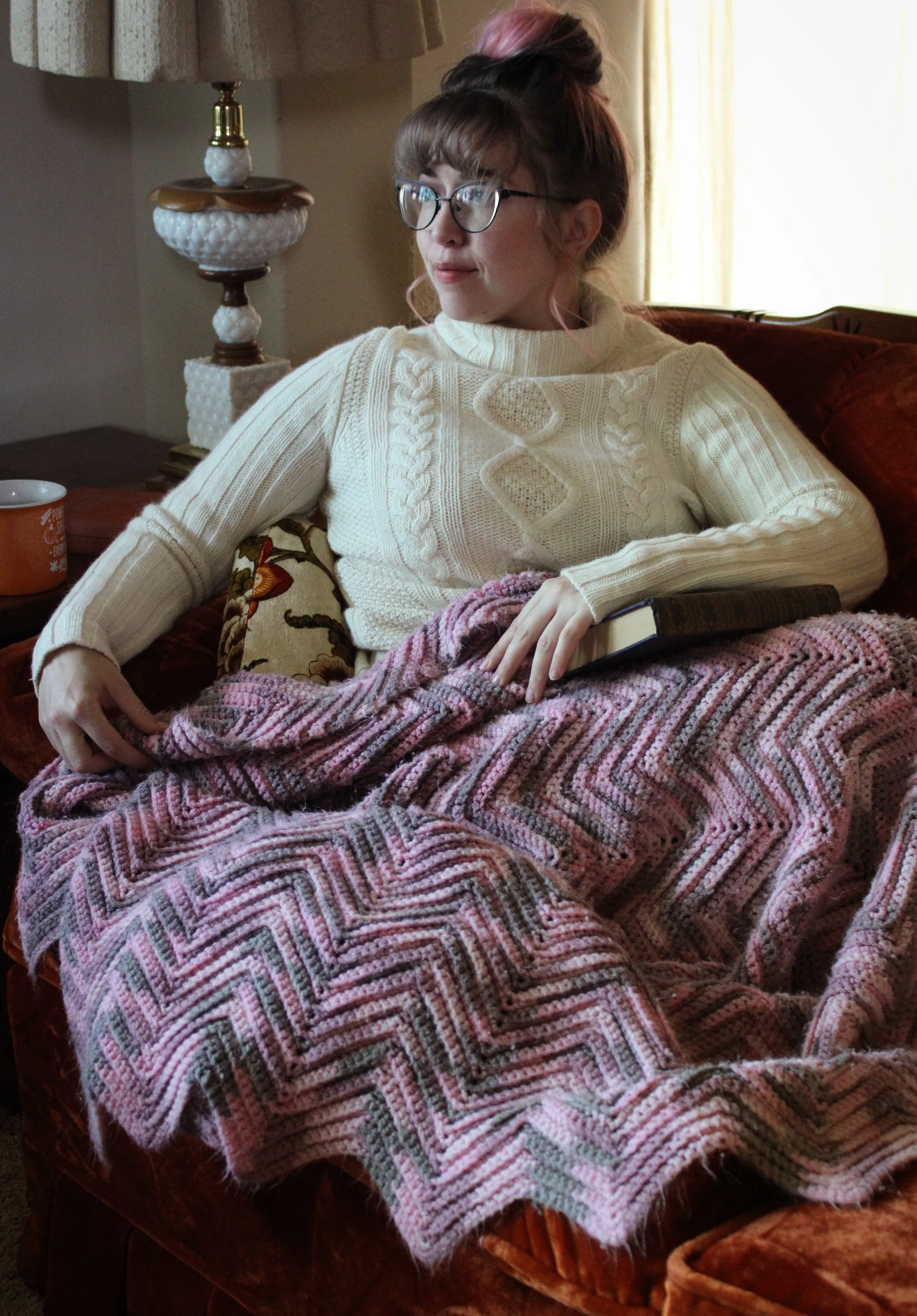 70s Pink and Gray Chevron Zig Zag Knit Afghan Super Soft - Image 3