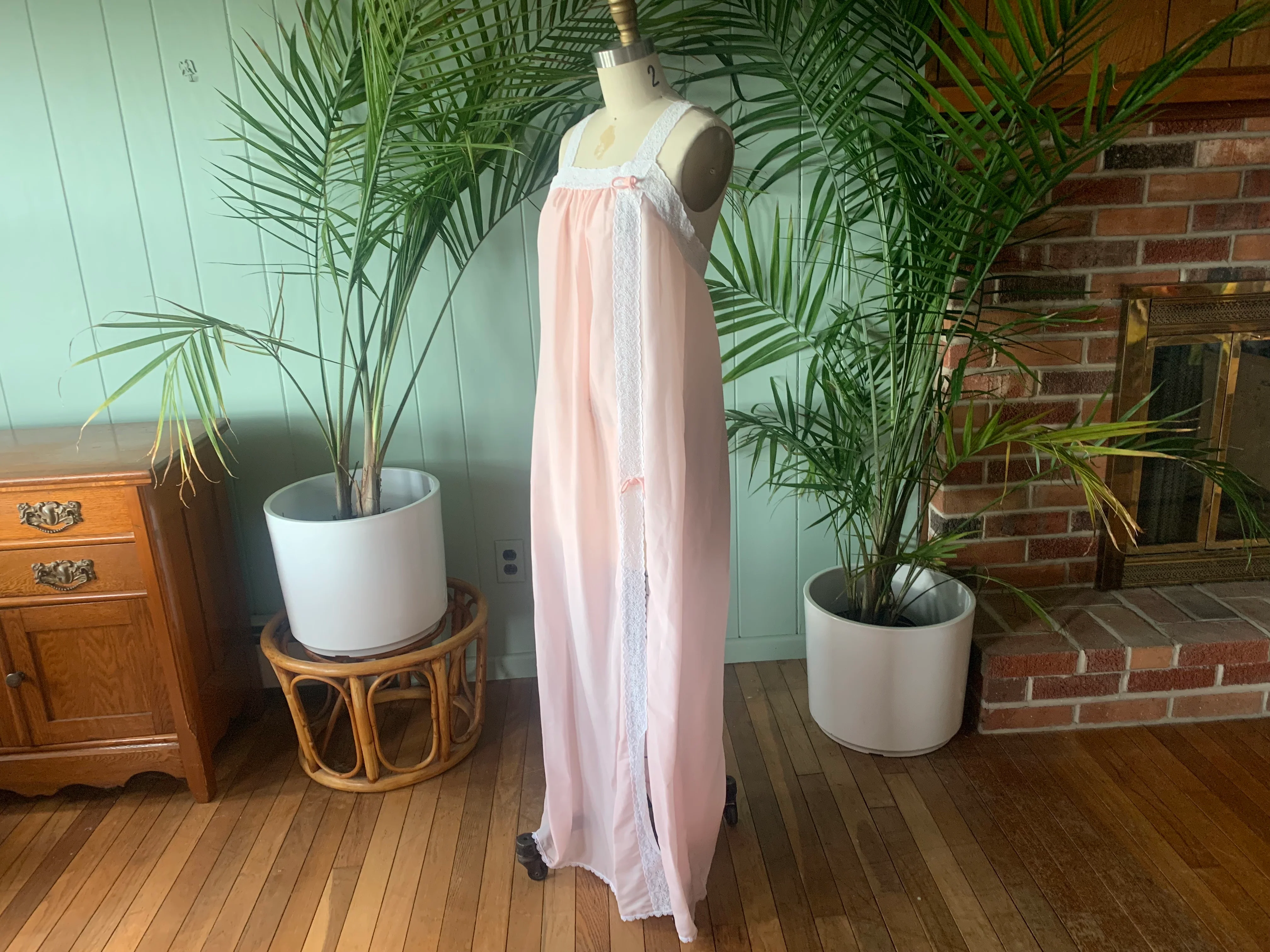 70s Pink And White Lace Lingerie Nightgown By Christian Dior - Image 4