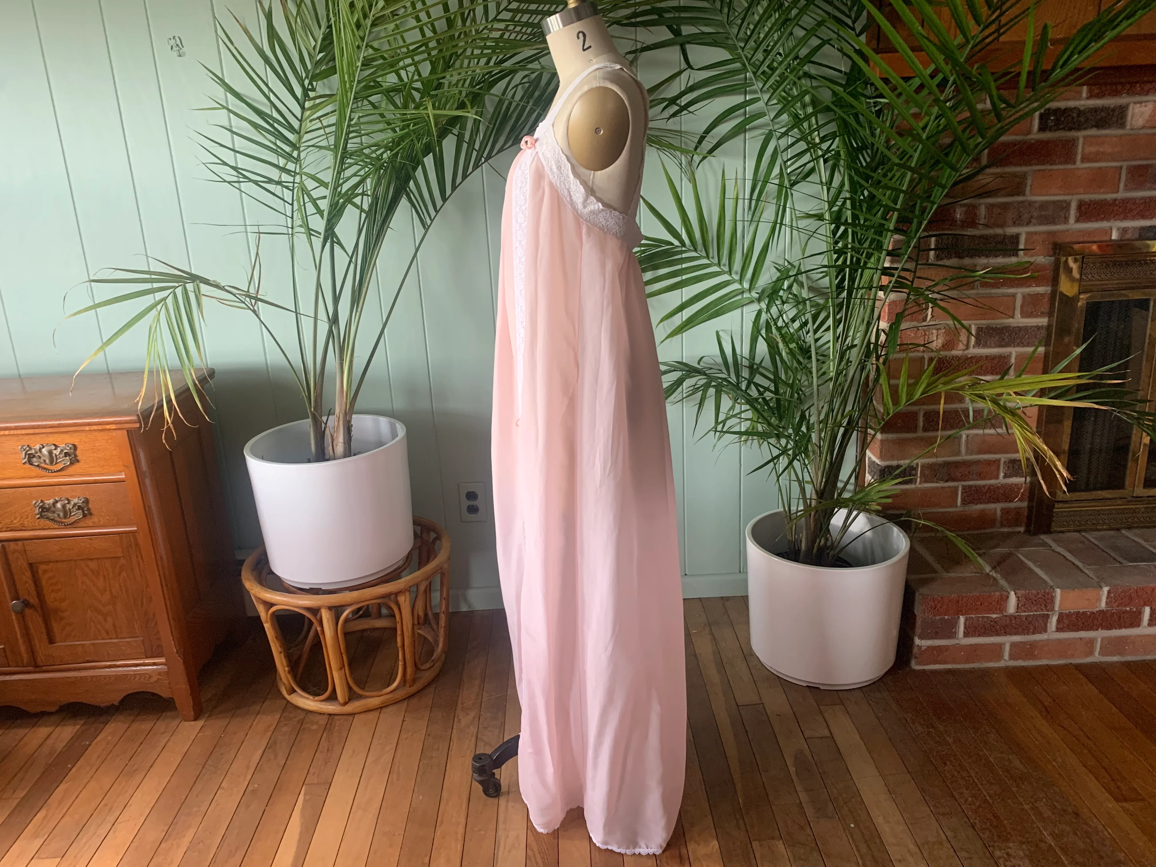 70s Pink And White Lace Lingerie Nightgown By Christian Dior - Image 5