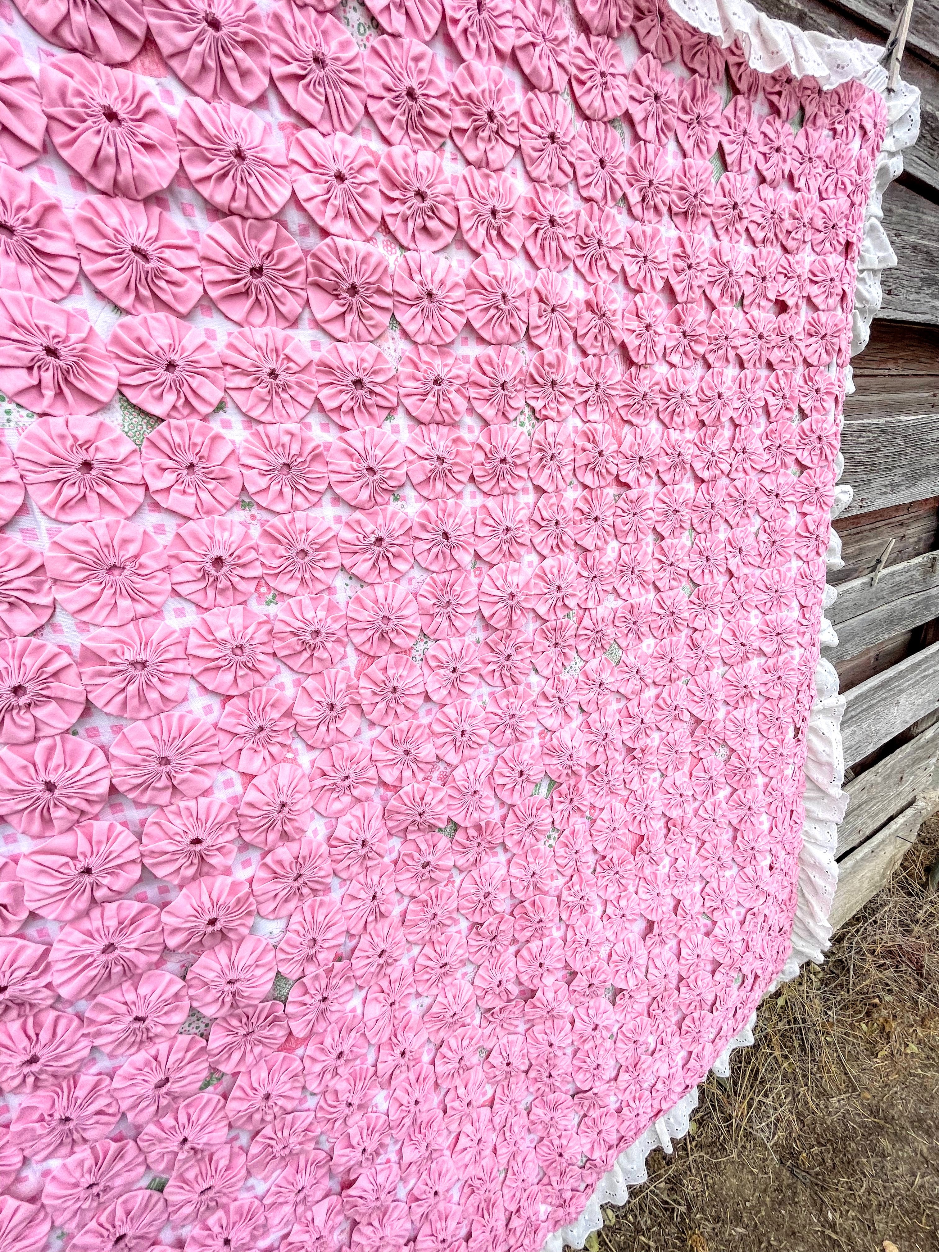 70s Pink Yo-yo Quilt Baby Blanket Eyelet Lace Edge - Image 10