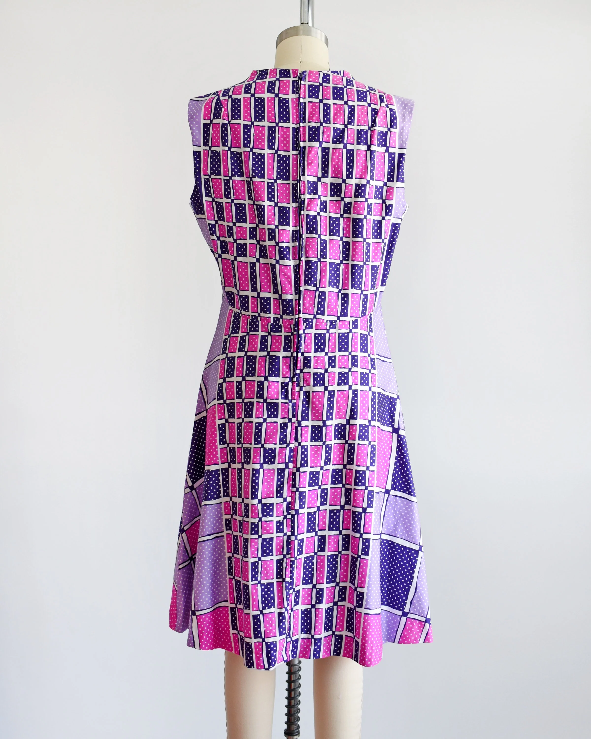 70s Polka Dot and Squares Dress Vintage 70s Dress, Pink and Purple Mod Geometric Cotton Dress, Medium Large - Image 5