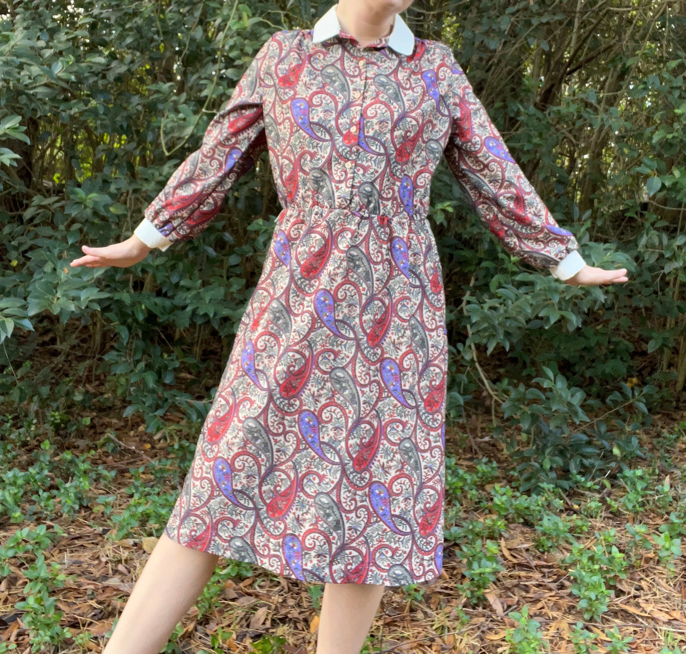 70s Red And Purple Paisley Dress With Peter Pan Collar By Nikki - Image 4