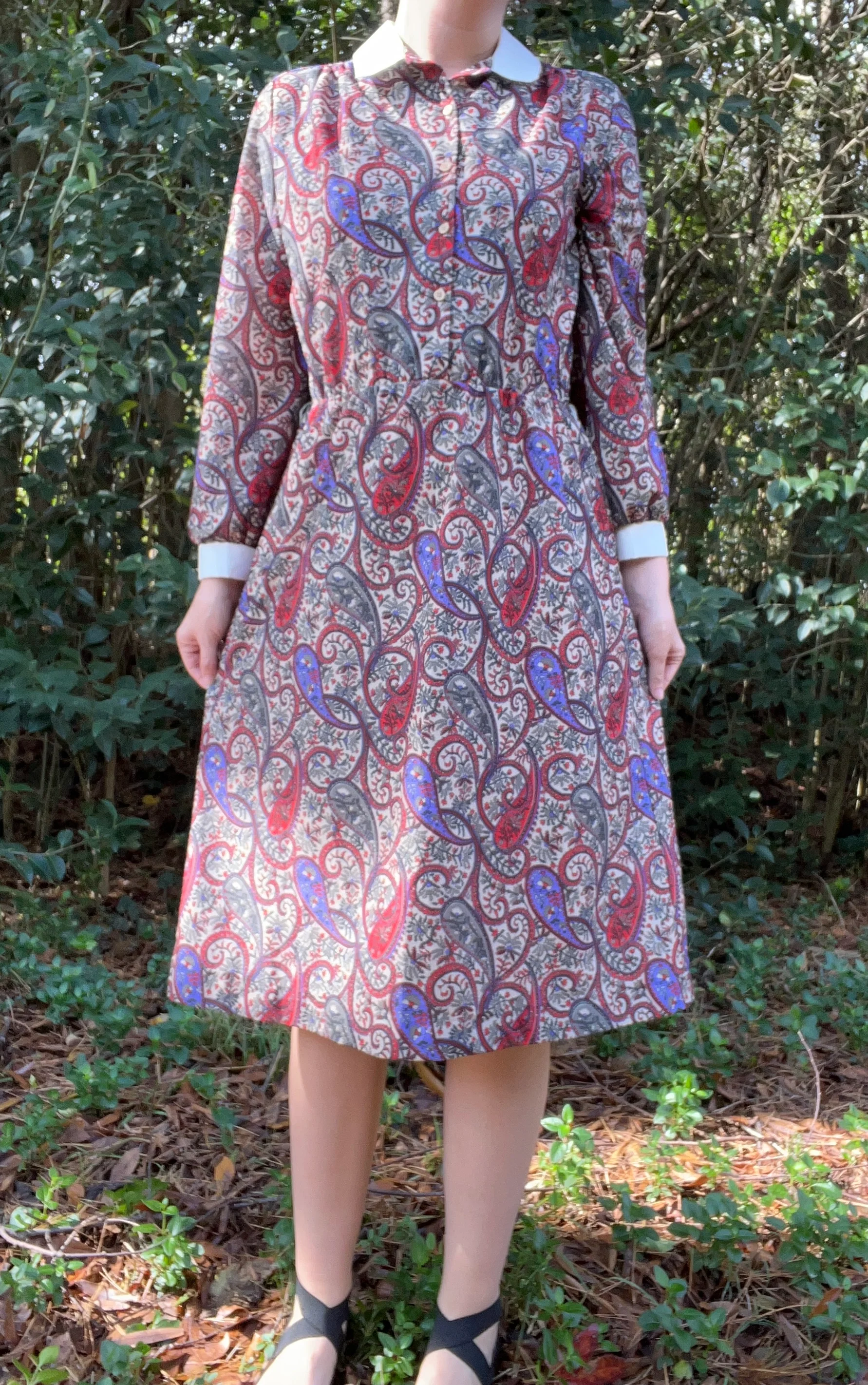 70s Red And Purple Paisley Dress With Peter Pan Collar By Nikki - Image 6