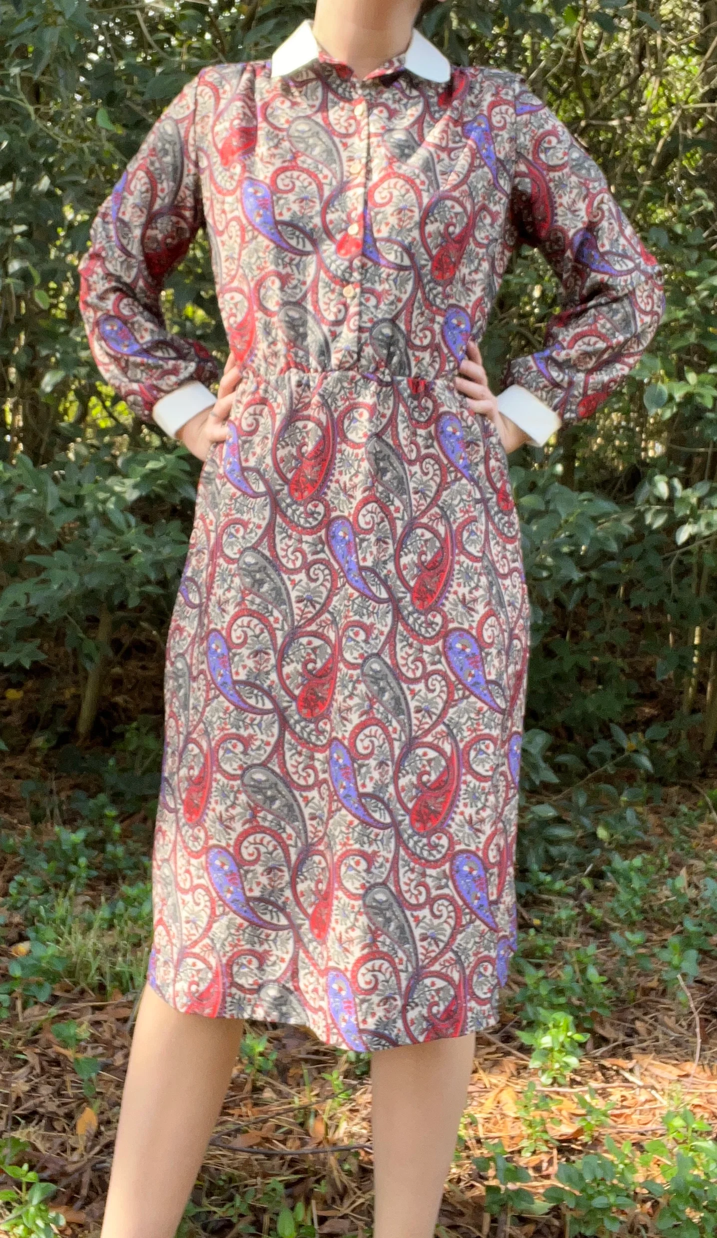 70s Red And Purple Paisley Dress With Peter Pan Collar By Nikki - Image 9