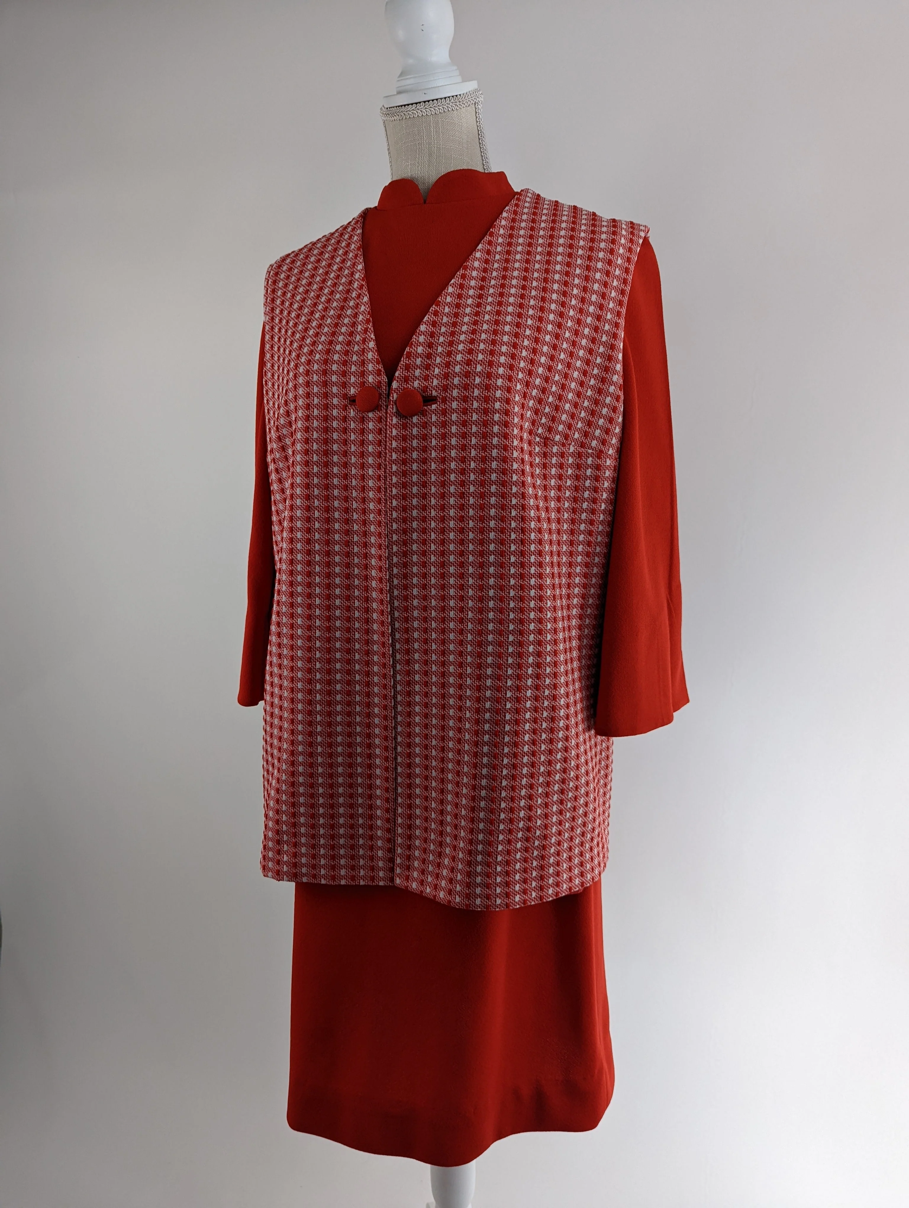 70s Red and White Mod Dress Suit with Vest | Polyester Belted Dress with Buttons - Image 13