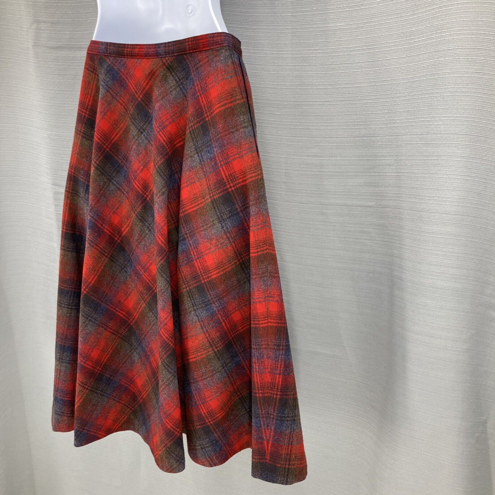 70s Red Madras Plaid A-line Midi Skirt With Pockets By Pendleton - Image 4