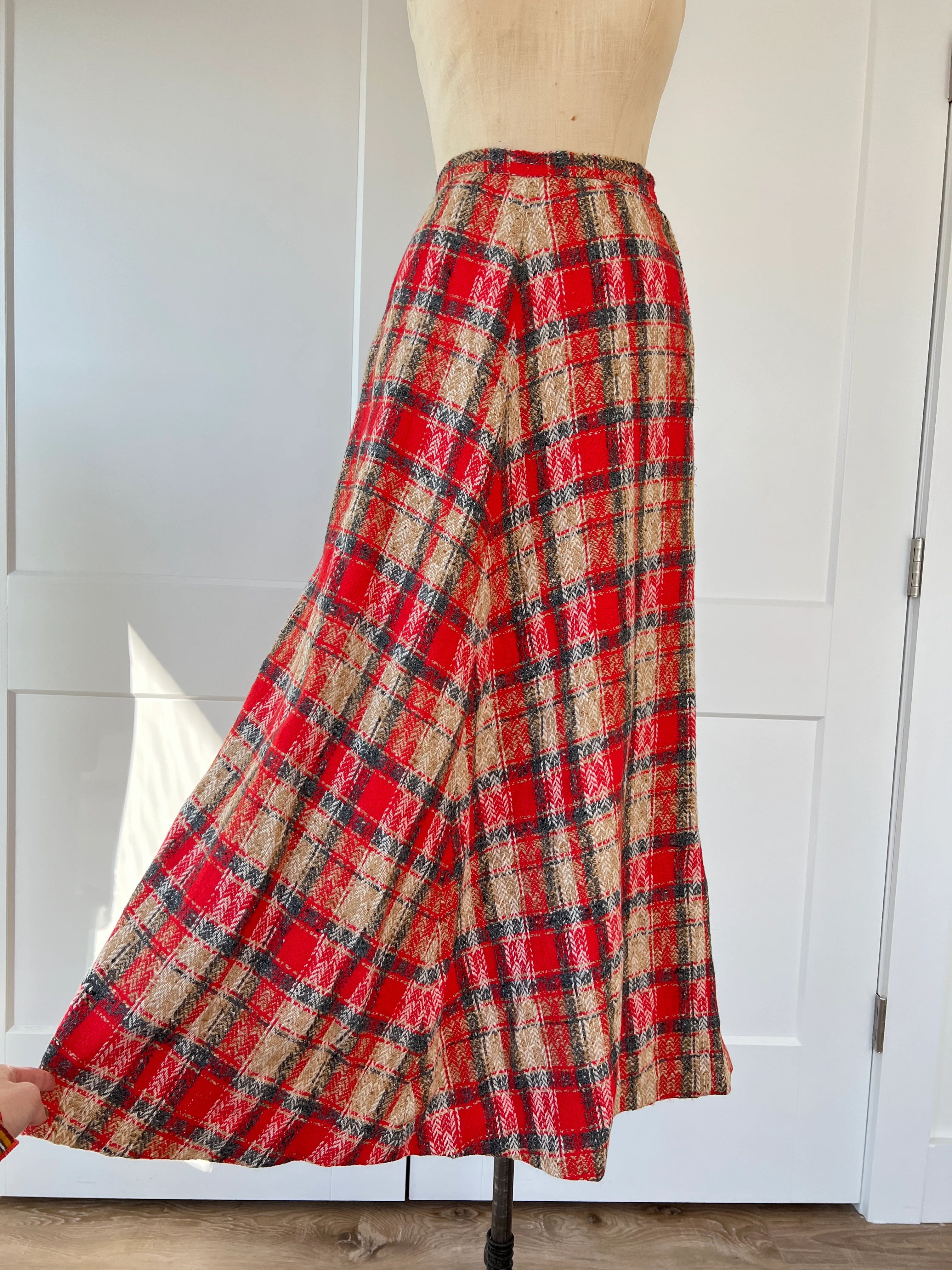 70s Retro Plaid Maxi Skirt By Beverly Paige - Image 8