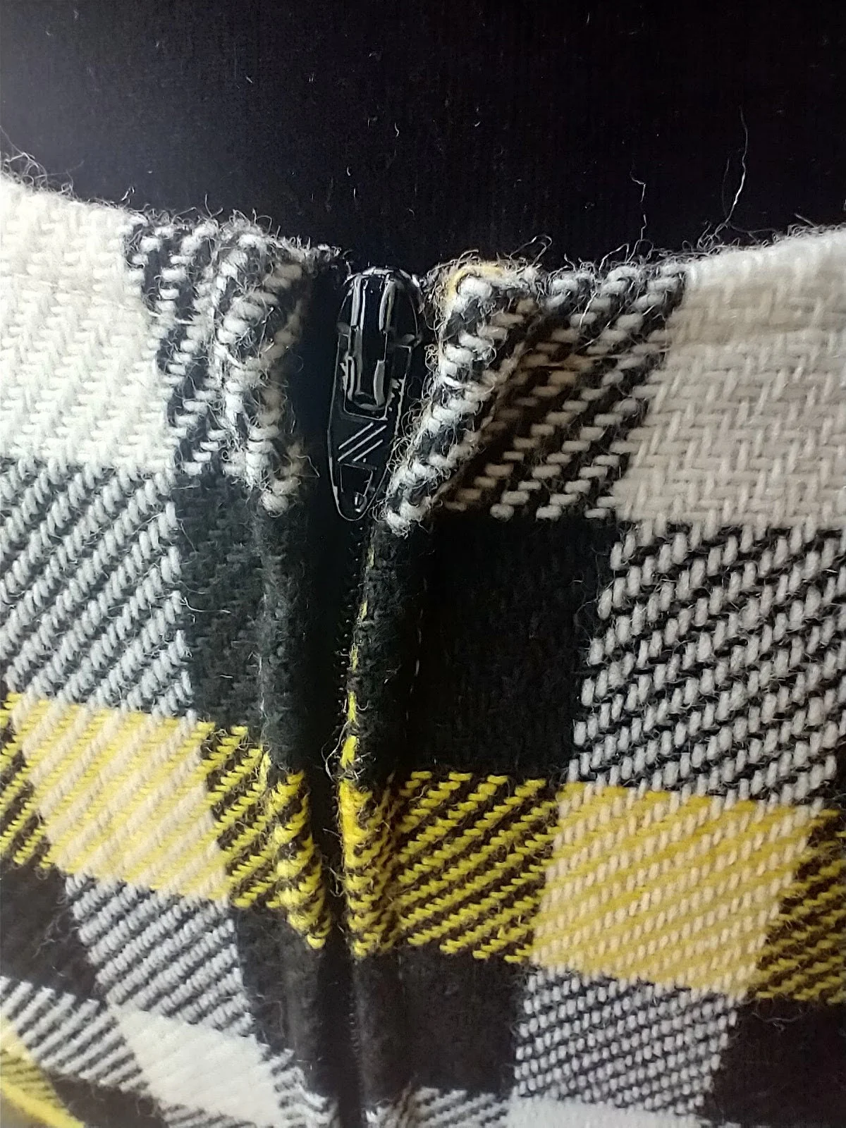 70s Retro Yellow and Black Checked Yellow Jumper Dress Acrylic Weave Drop Waist Women's Small - Image 4