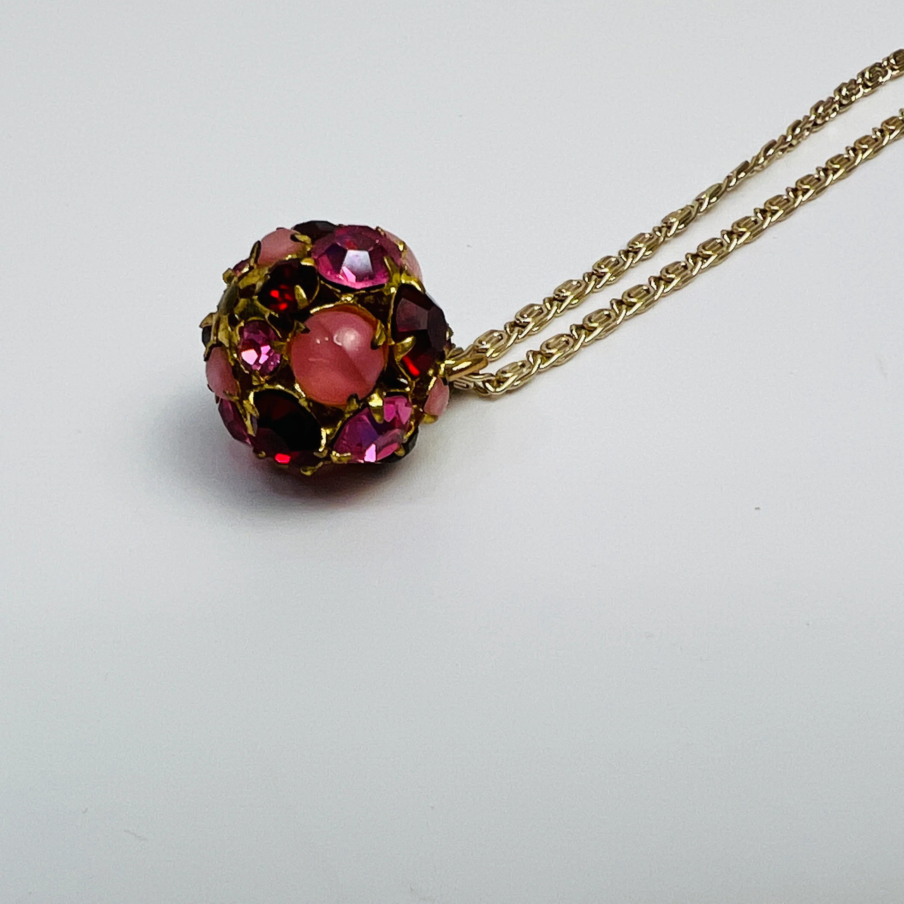 70s Rhinestone Crystal Pendant Necklace Diso Ball 16in - Image 9
