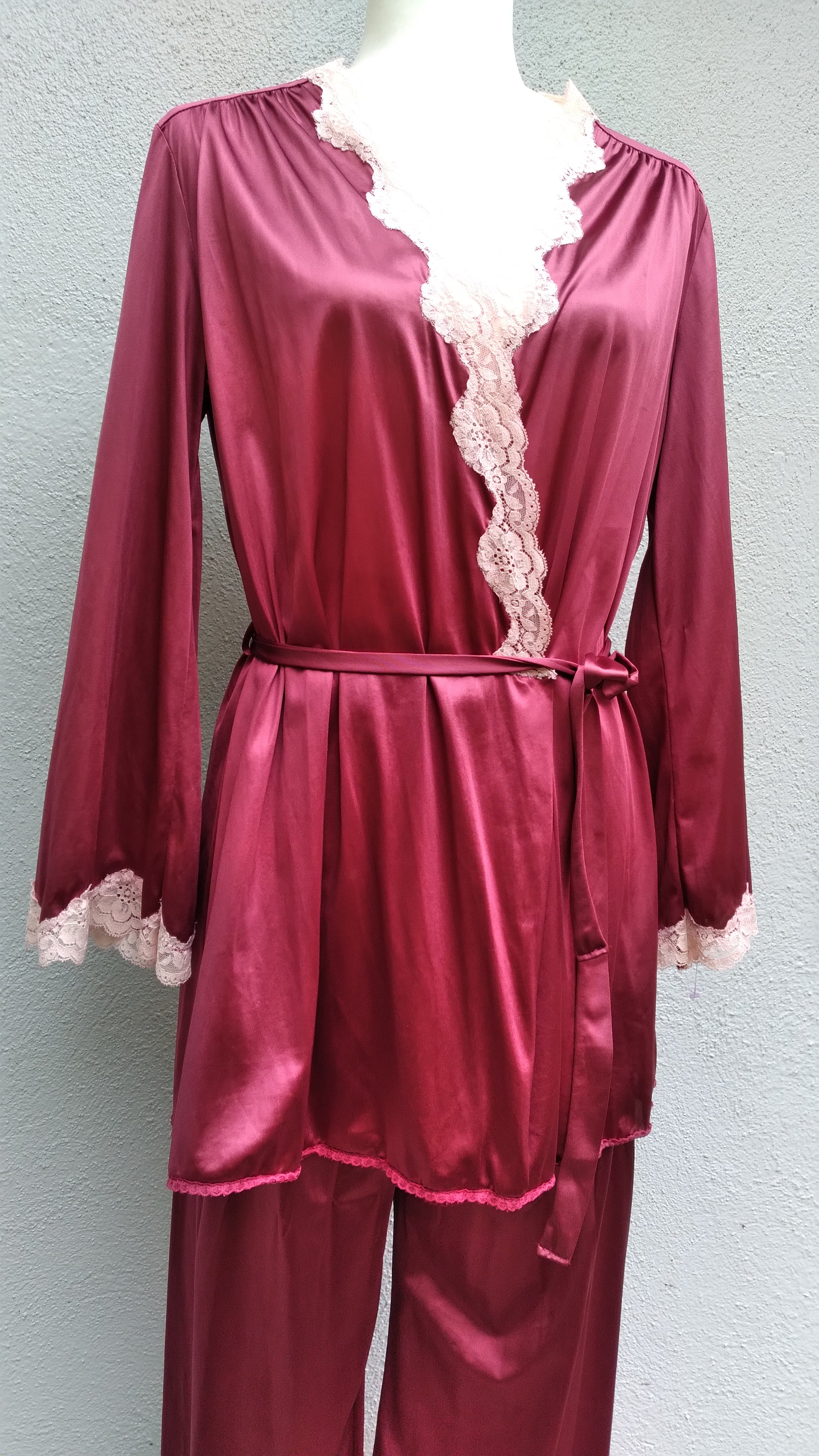 70s Romantic Silky Lace Trimmed Pajama Set - Image 8