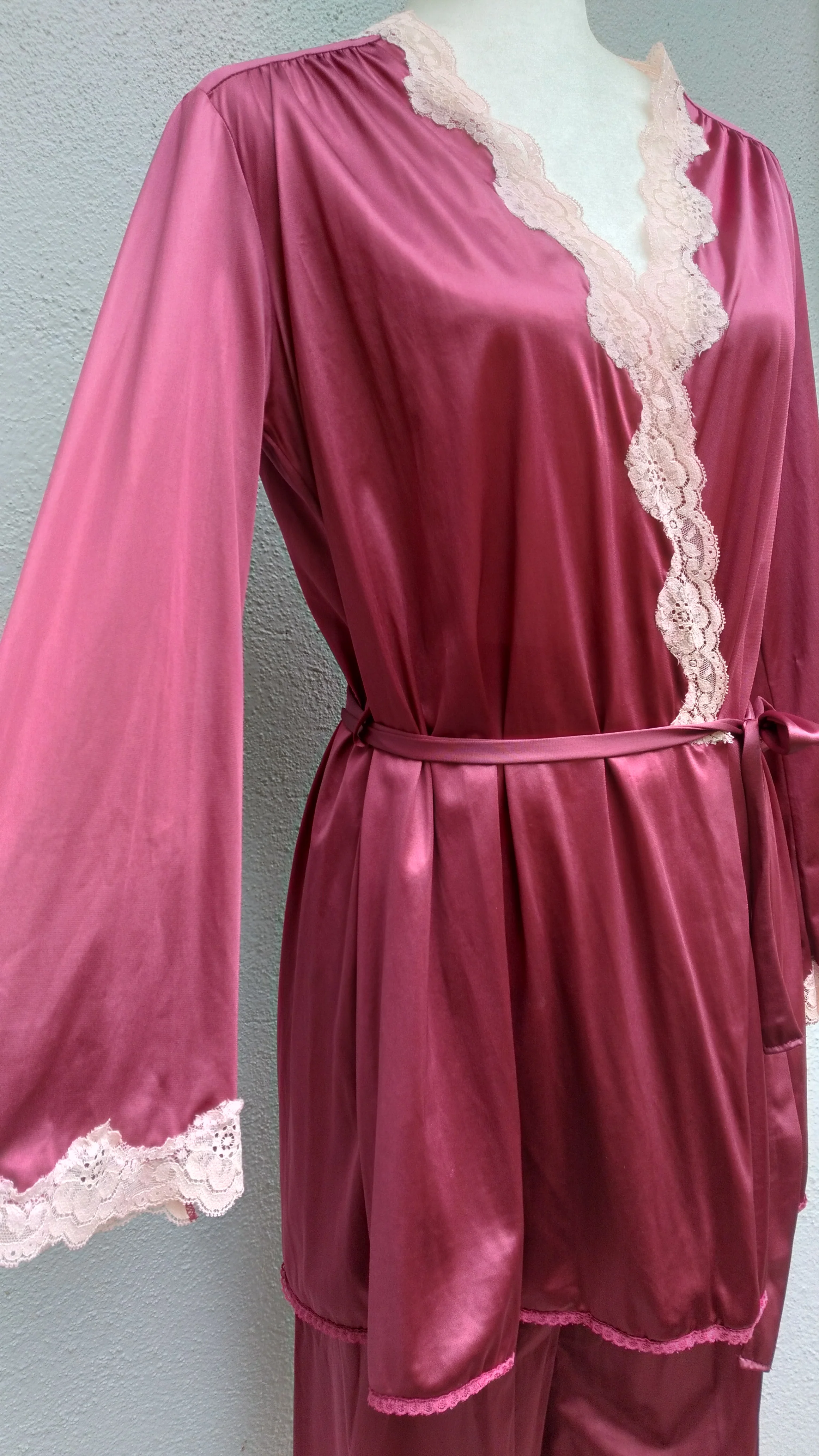 70s Romantic Silky Lace Trimmed Pajama Set - Image 9