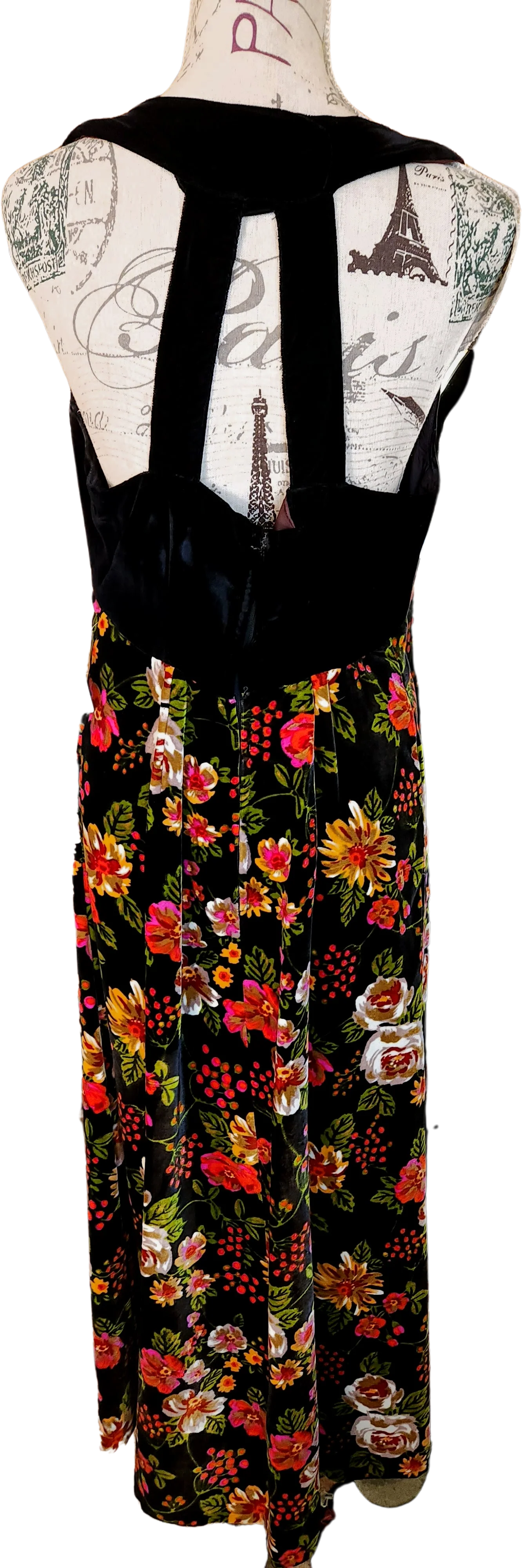 70s Sexy Black And Floral Velvet Halter Dress - Image 2
