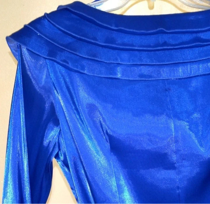 70s Shimmering Royal Blue Top With Flower Accent By Jessica Howard - Image 4