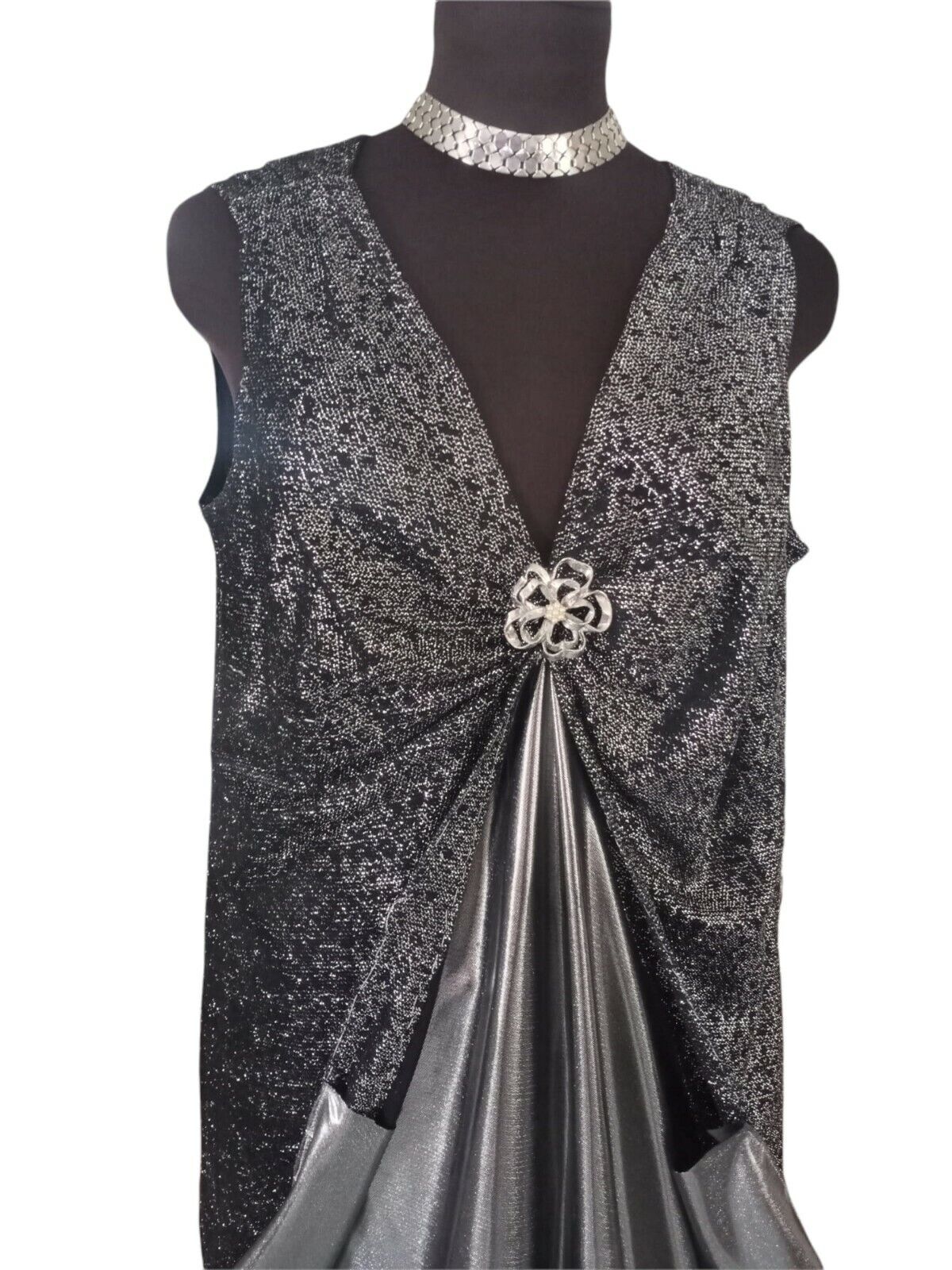 70s Silver Lame Dress Metallic Draped Back Brooch - Image 5