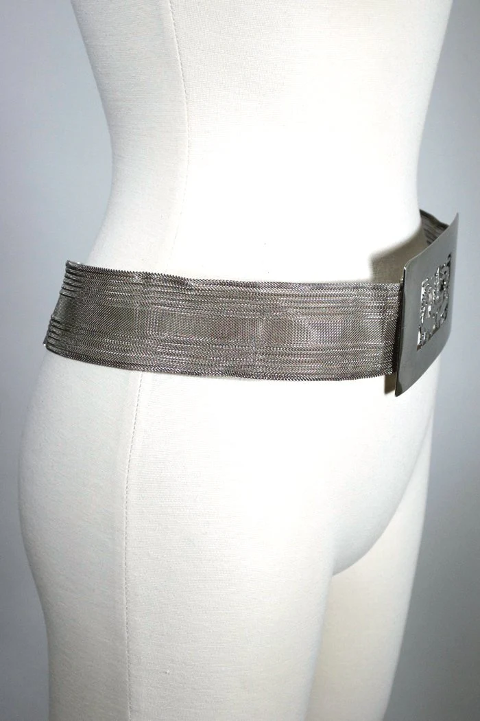 70s Silver Metal Mesh Belt Dragons Buckle S To M 29" - Image 5