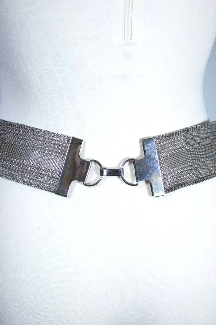 70s Silver Metal Mesh Belt Dragons Buckle S To M 29" - Image 6