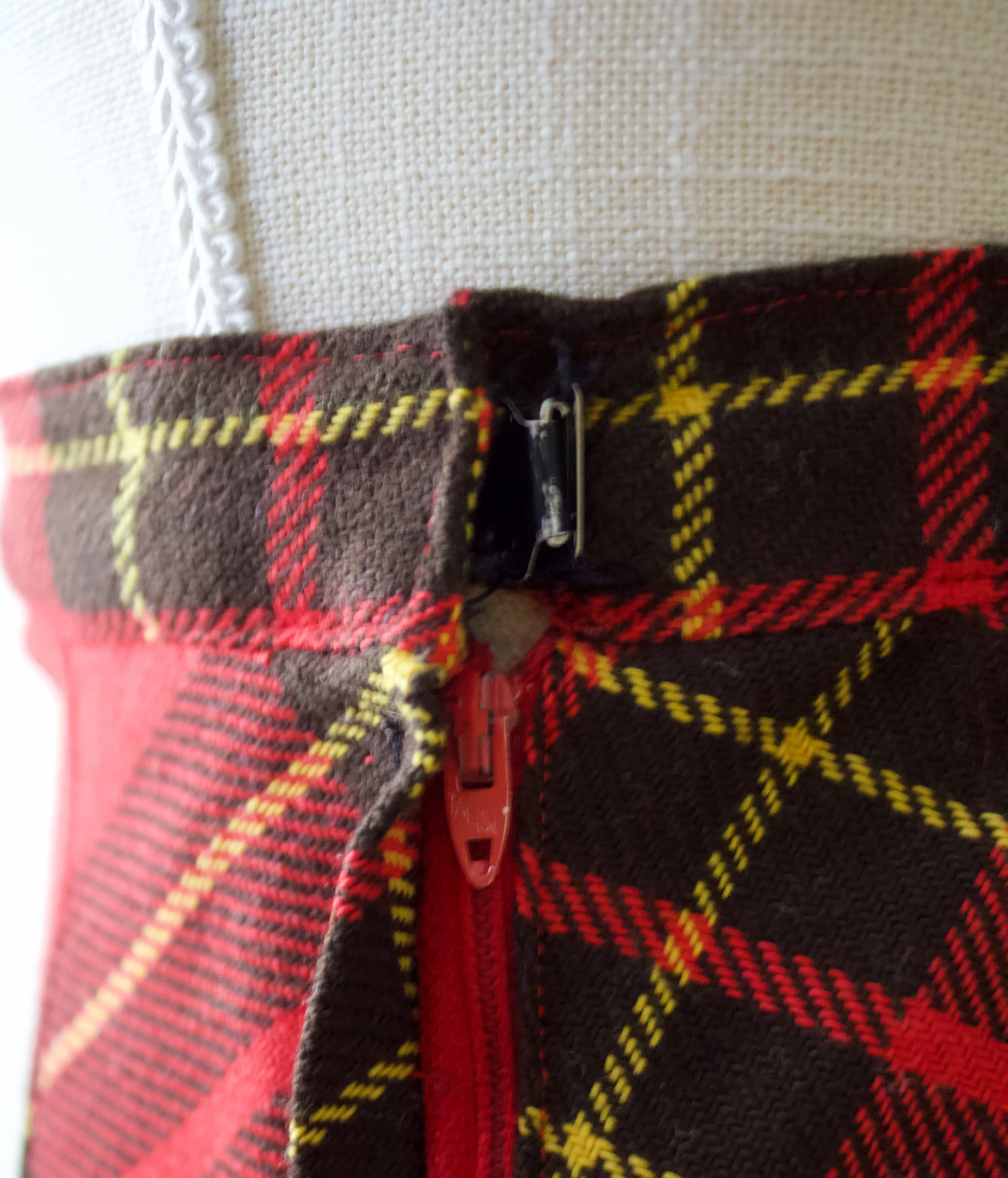 70s Soft Poly Red Maxi Skirt with Hook and Zipper Fastener - Image 3