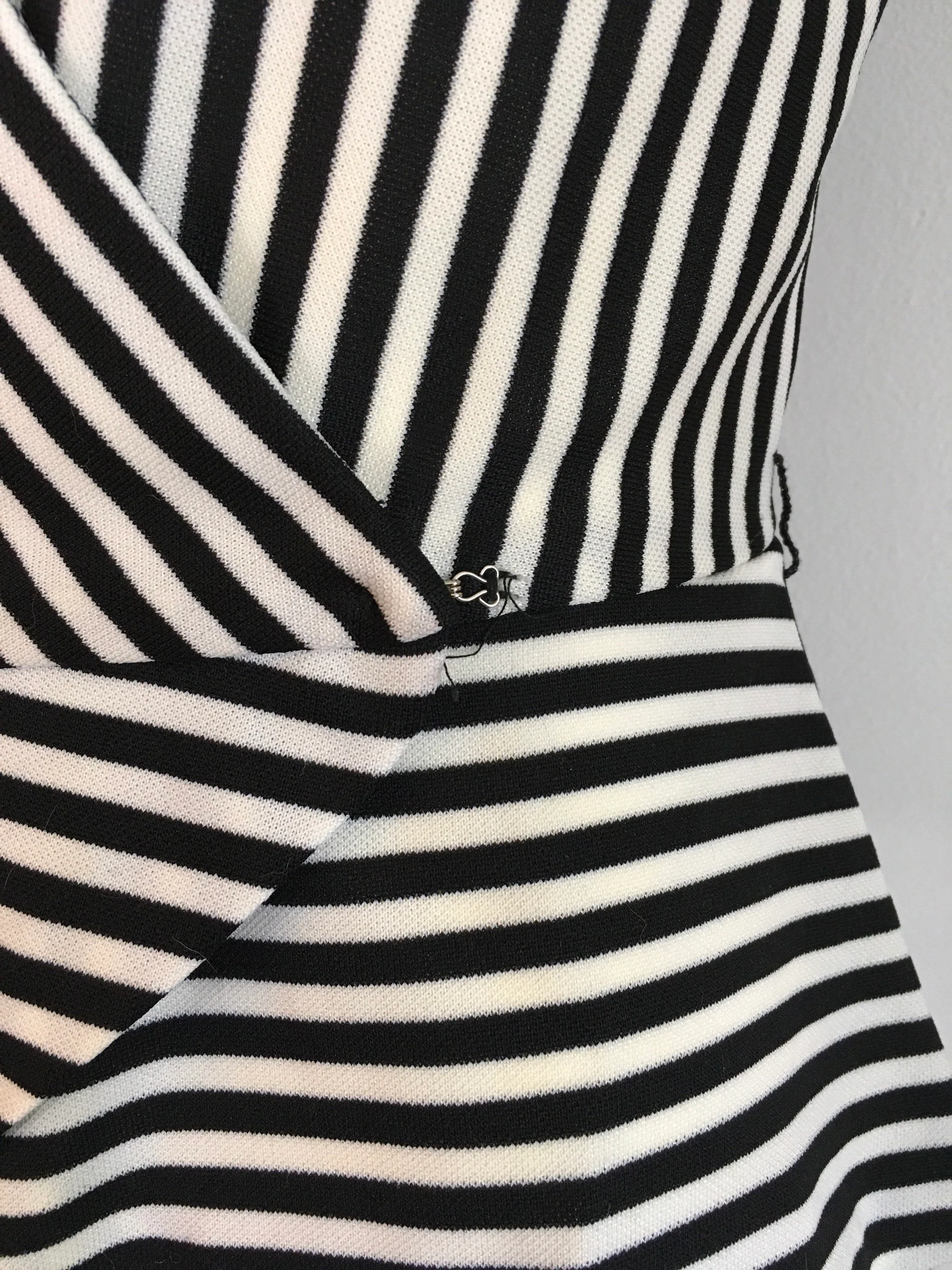 70's Striped Black and White Peplum Wrap Blouse - Image 5