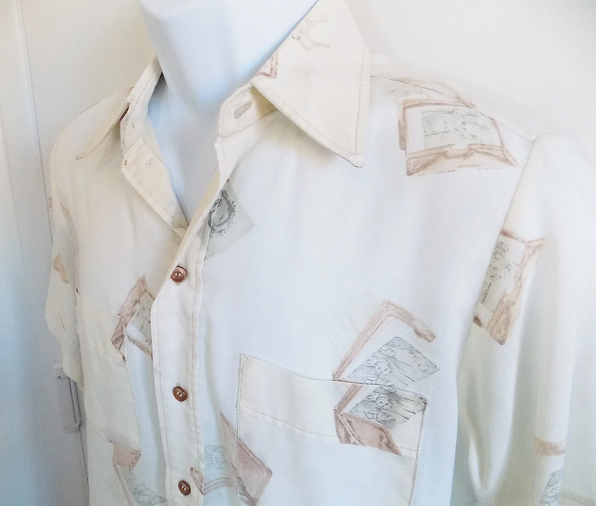 70s Summer Novelty Print Shirt Short Sleeves Lightweight Photo Wallet Print Top Is Faded - Image 3