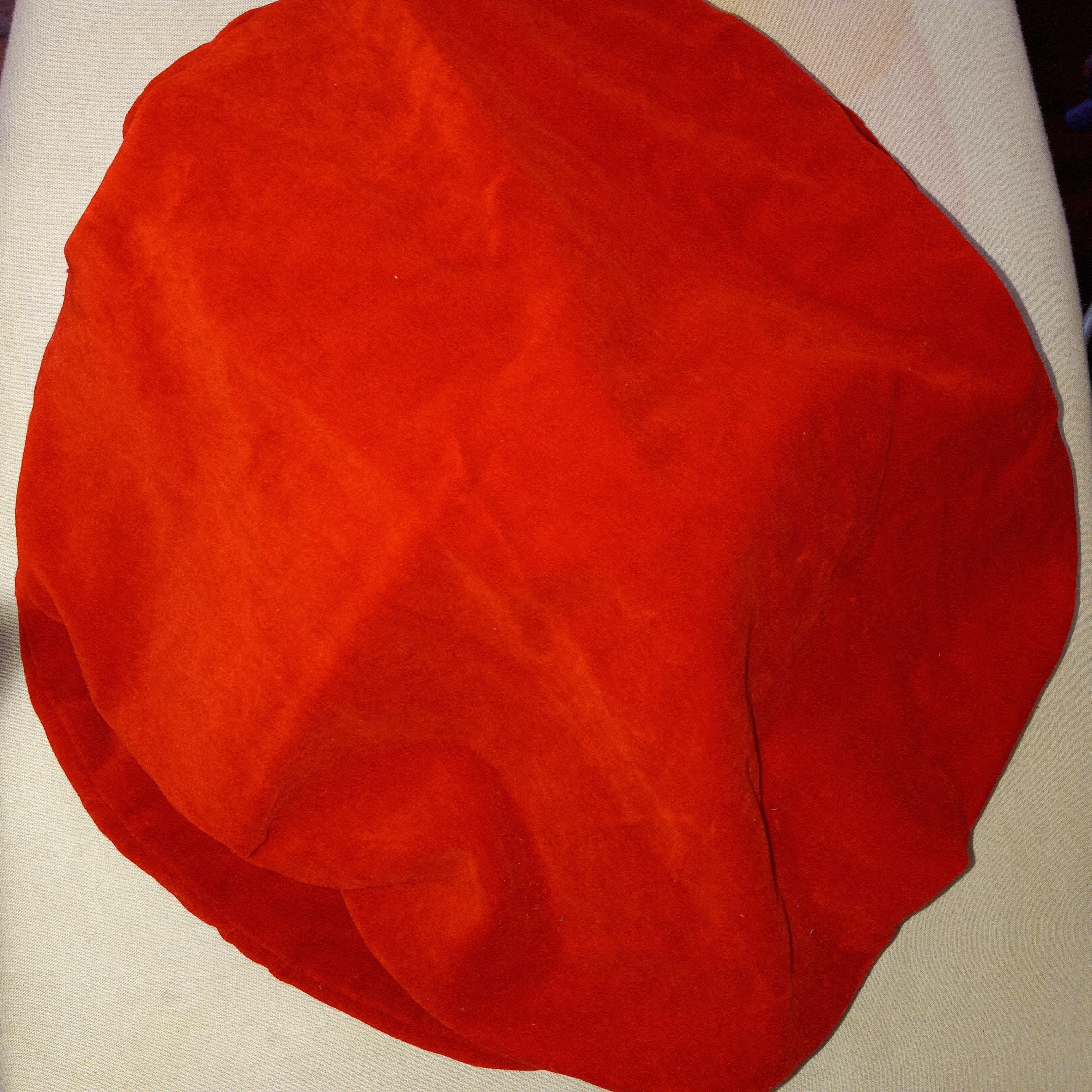70's Velvet red fashionable hat - Image 7
