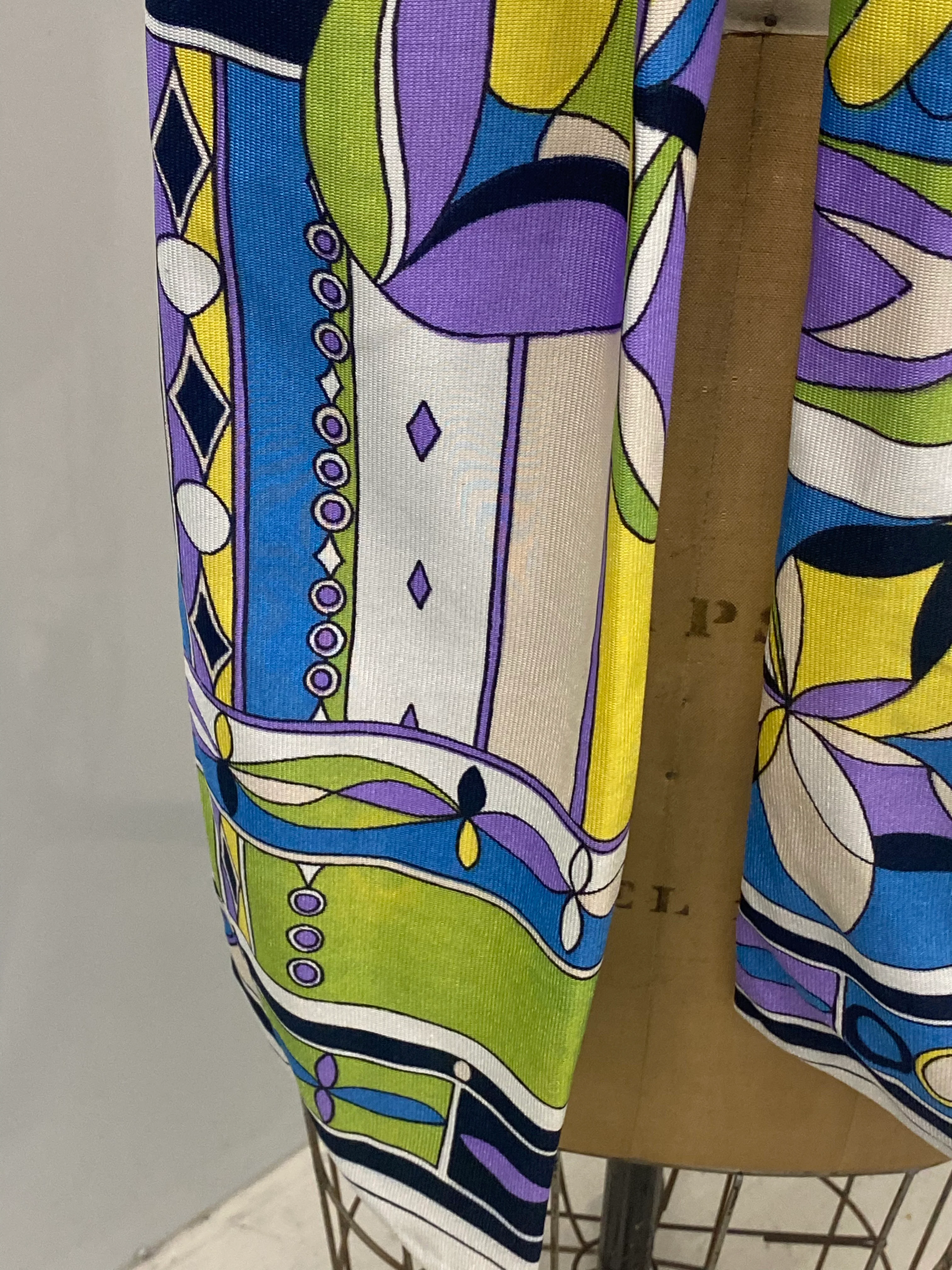 70s Vintage Mod Style Polyester Scarf - Image 5