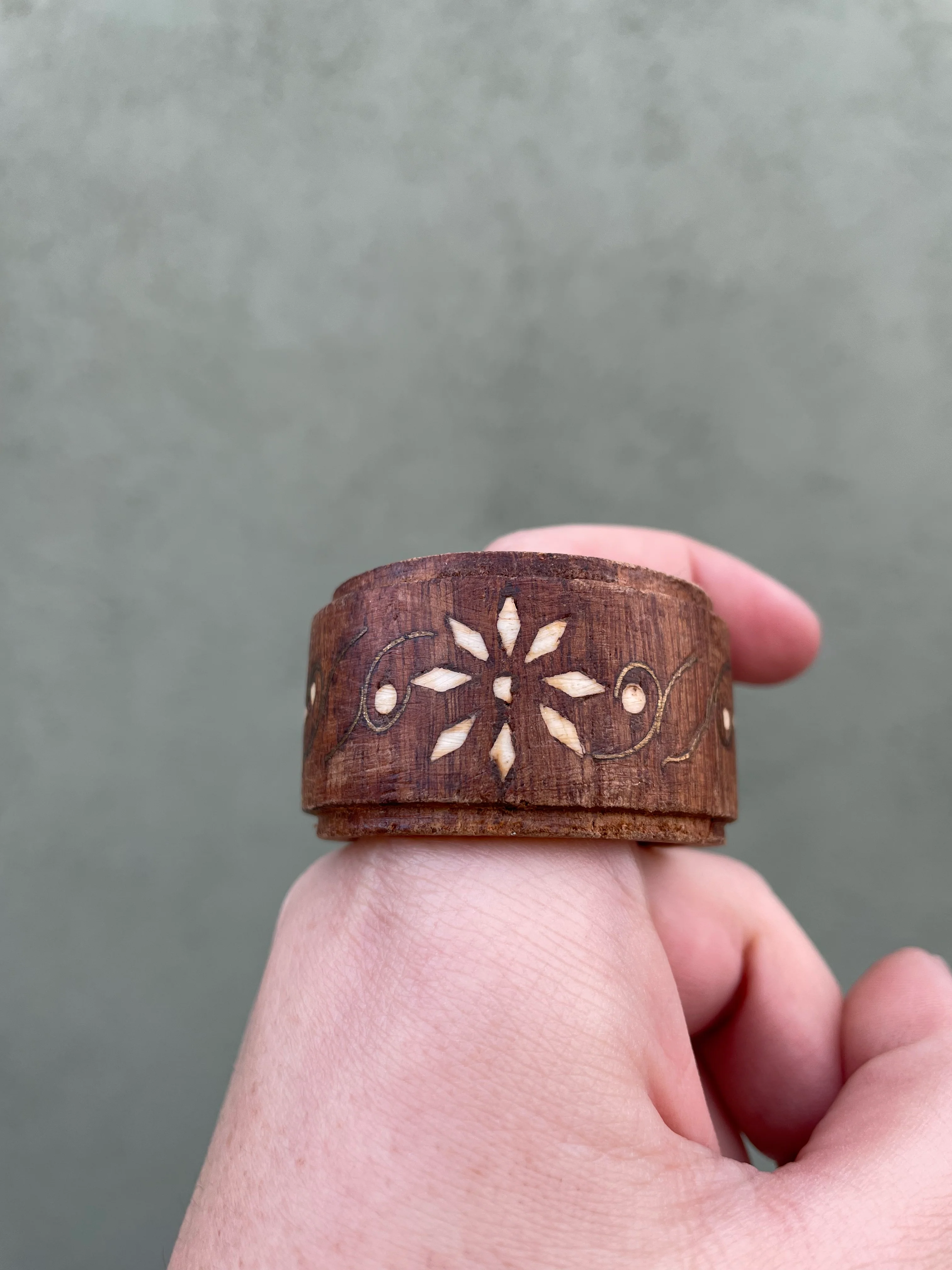 70s Vintage 70s Napkin Rings In Indian Rosewood - Image 4