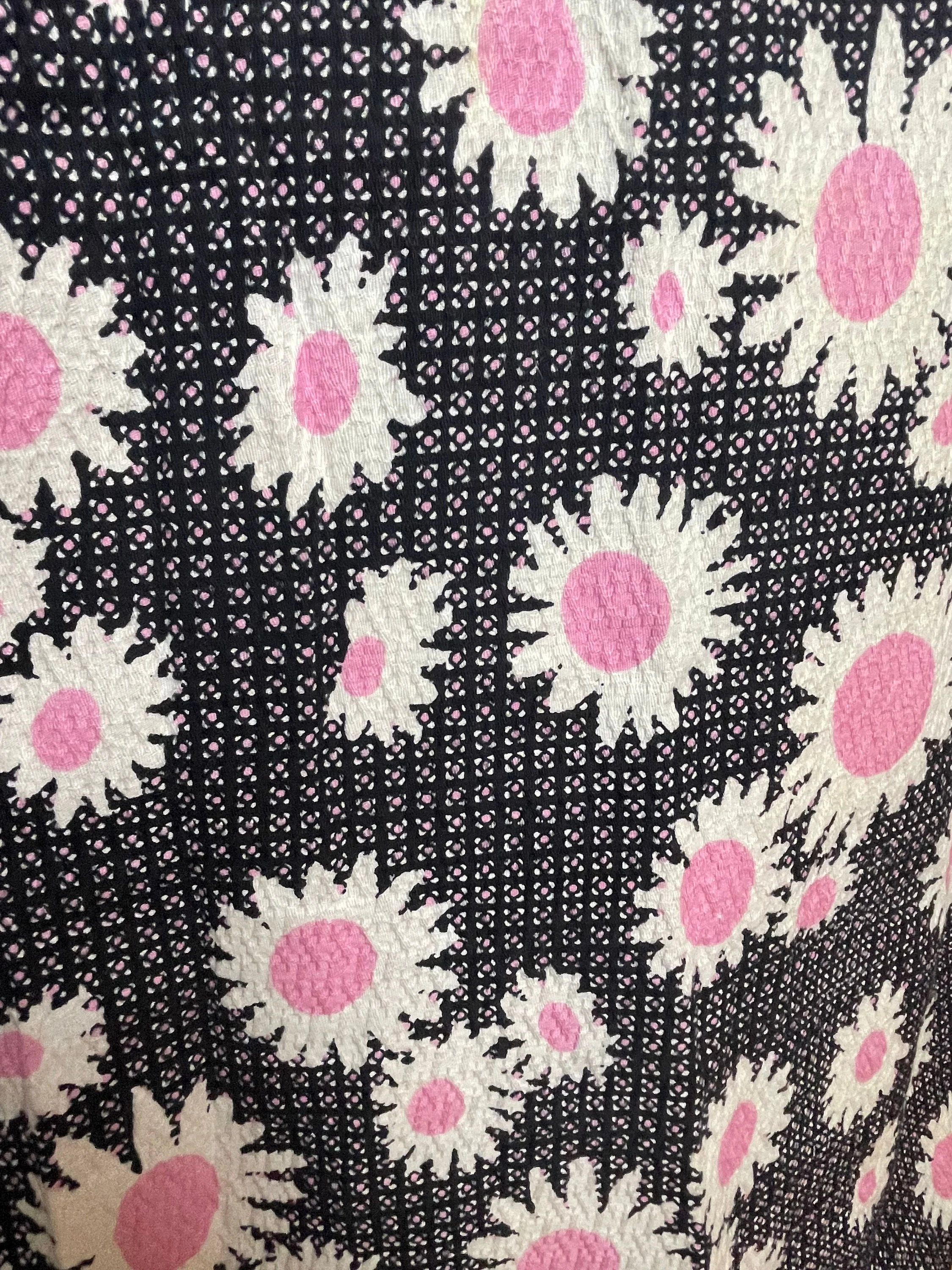 70s Vintage Floral Daisy Maxi Dress Pink Navy Blue - Image 4