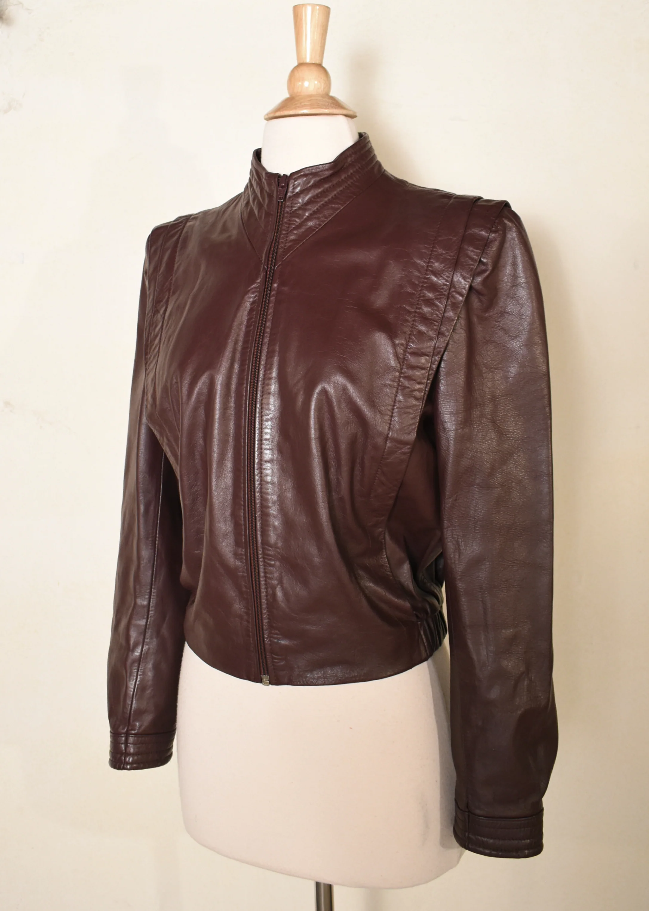 70s Vintage Rust Brown Thriller Cropped Leather Jacket By Berman's - Image 4