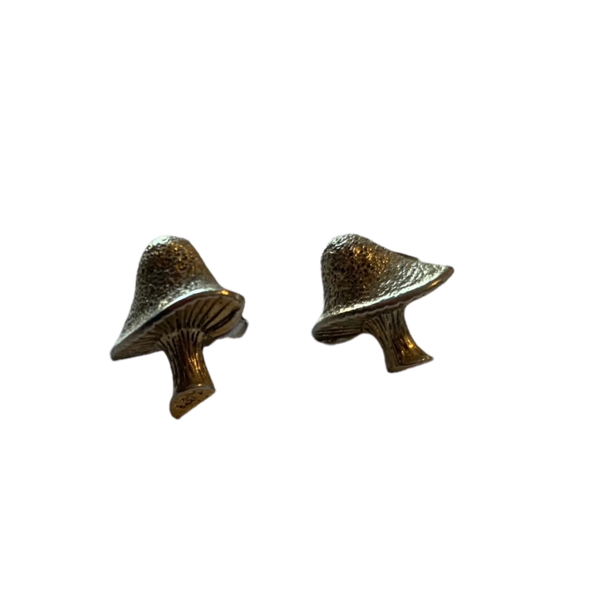 70s Vintage Textured 3D Mushroom Post Earrings - Image 3