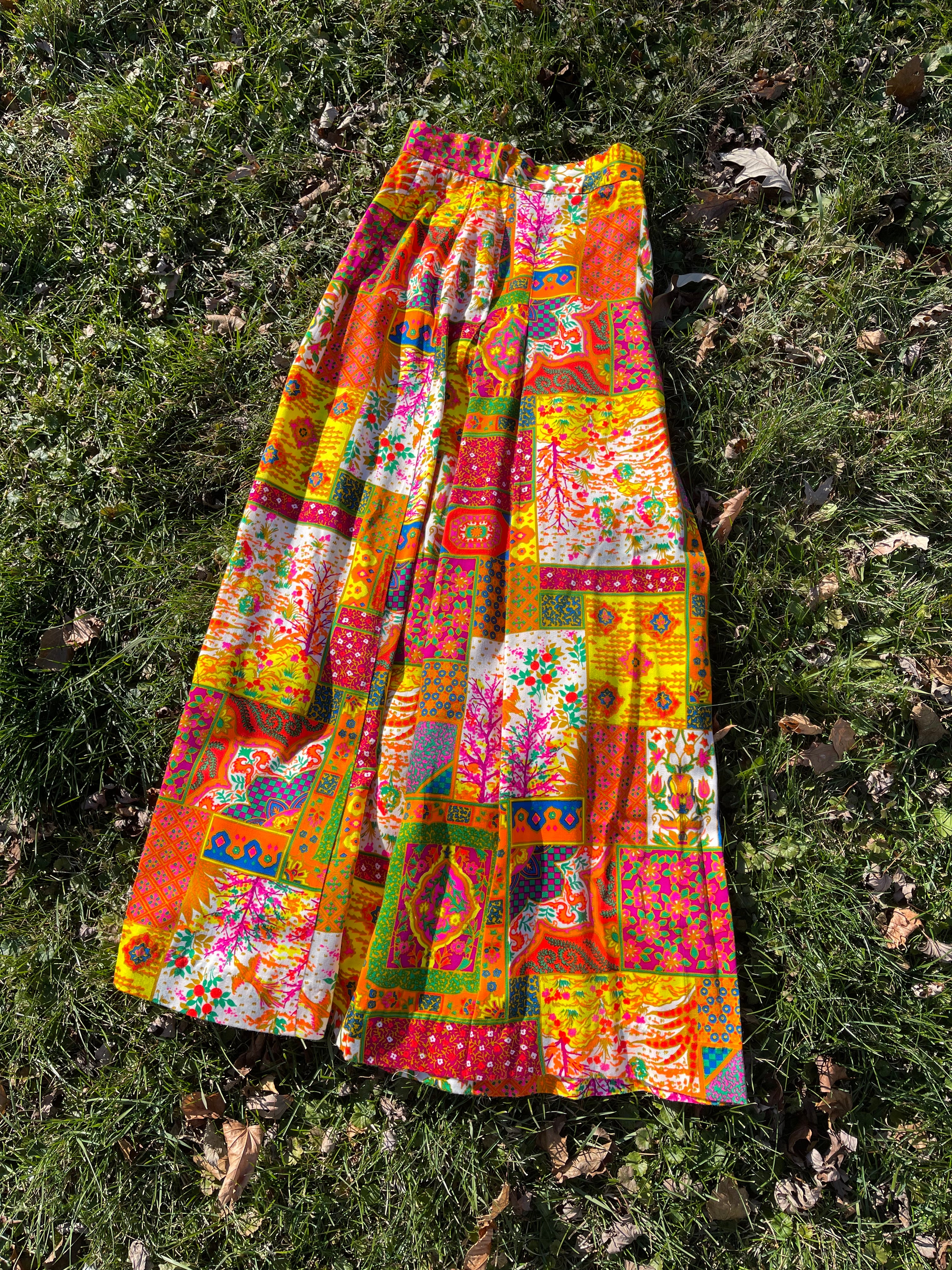 70s Vintage Vibrant 70s Maxi Skirt by Lanz of Salzburg - Image 3
