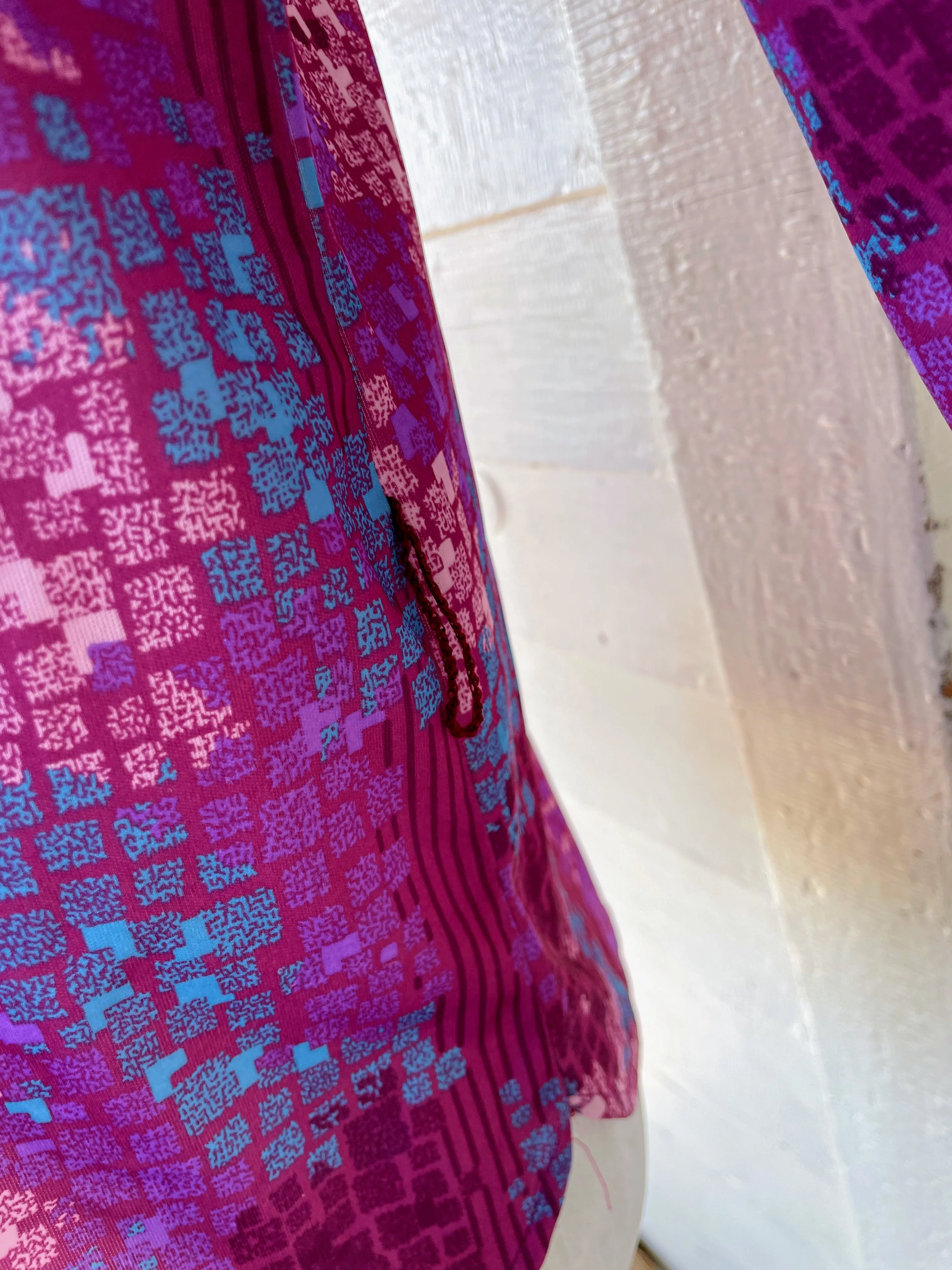 70s Vintage Womens Blouse Pink Purple Abstract Print By Alamode of California - Image 13