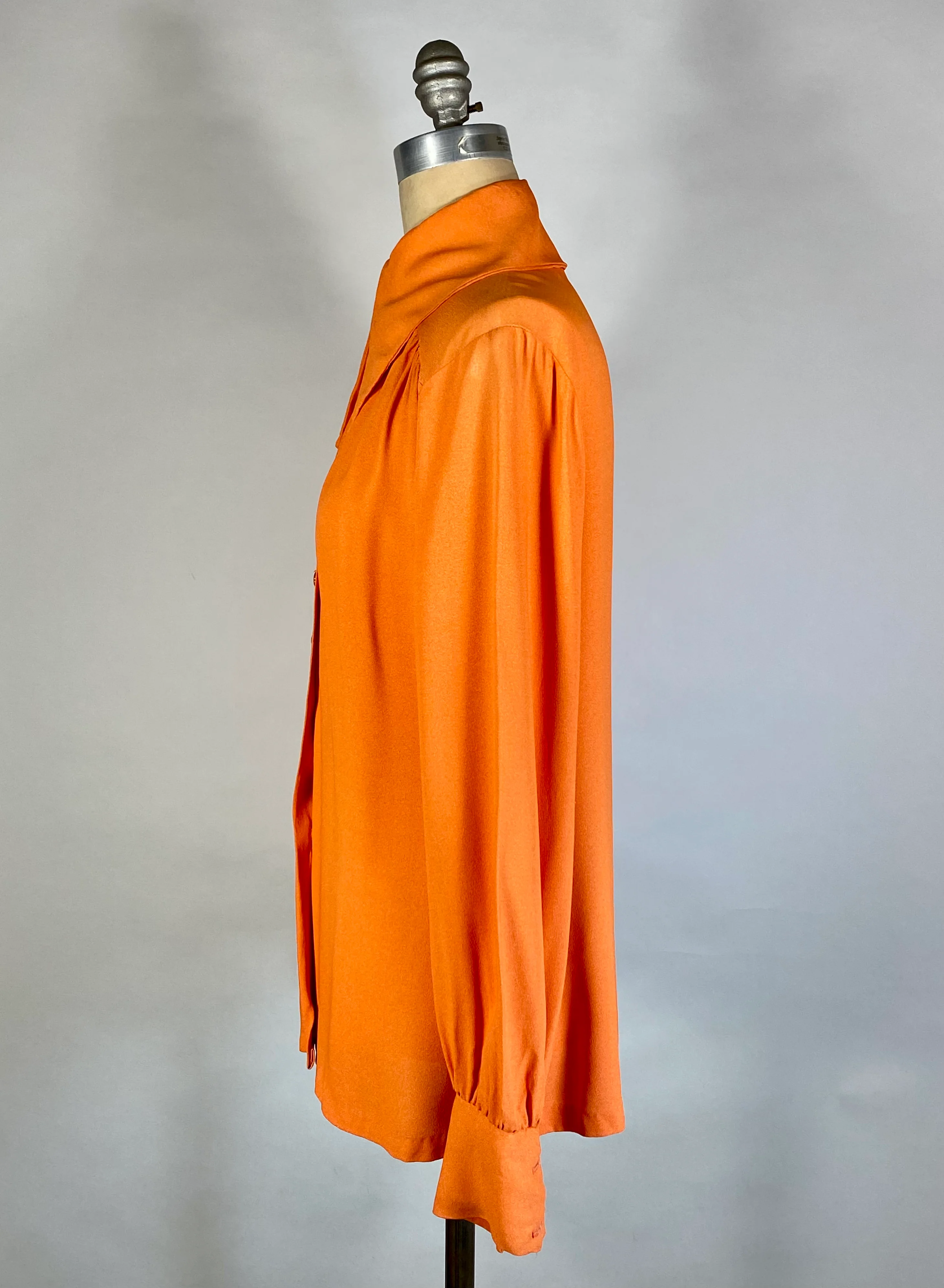 70s Vivid Orange Blouse With Savage Dagger Collar - Image 3